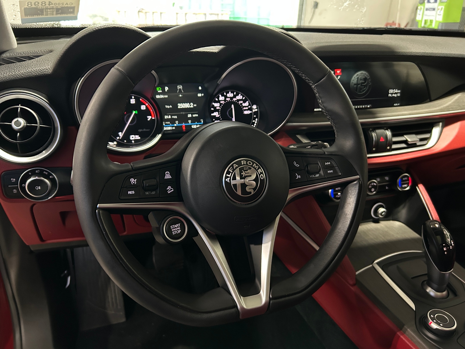 Thumbnail: 2018 Alfa Romeo Stelvio - 4