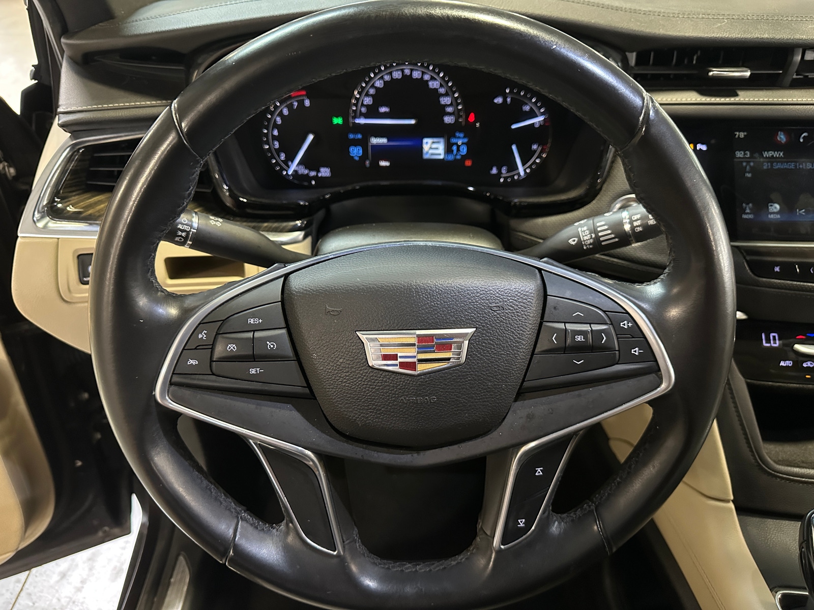 Thumbnail: 2017 Cadillac XT5 - 4
