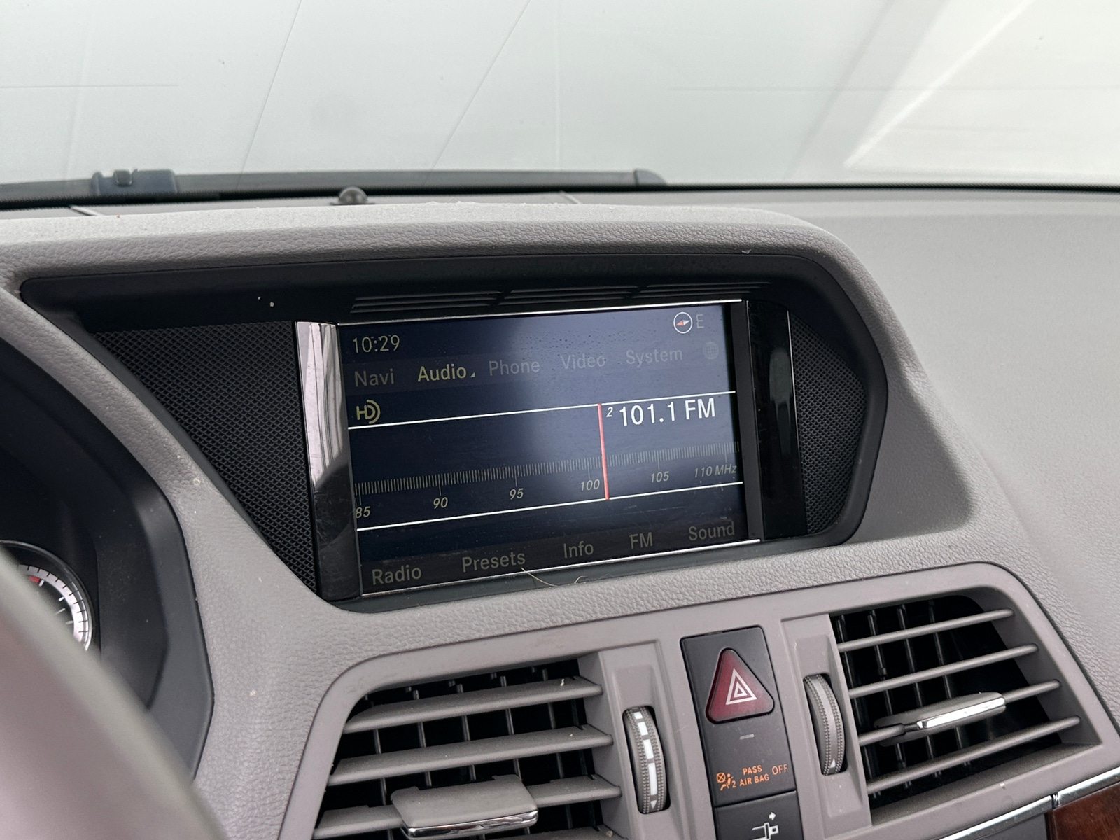 Thumbnail: 2012 Mercedes-Benz E-Class - 3