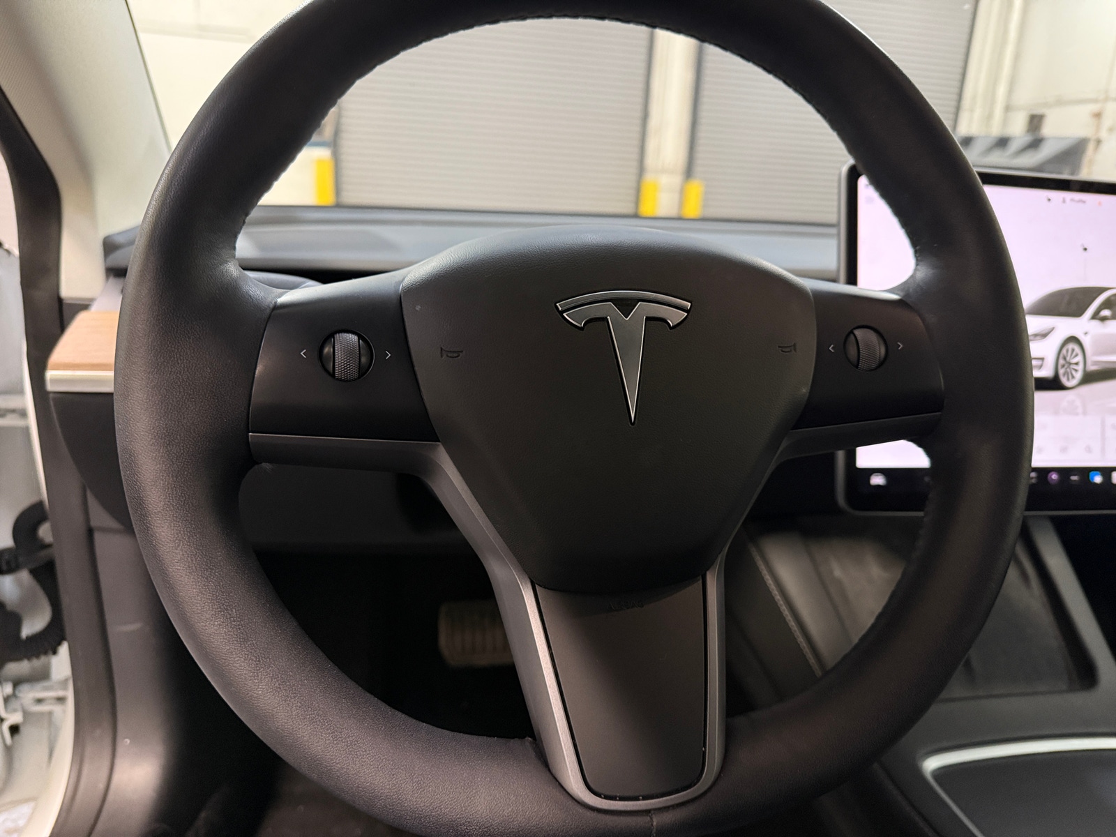 Thumbnail: 2023 Tesla Model 3 - 4