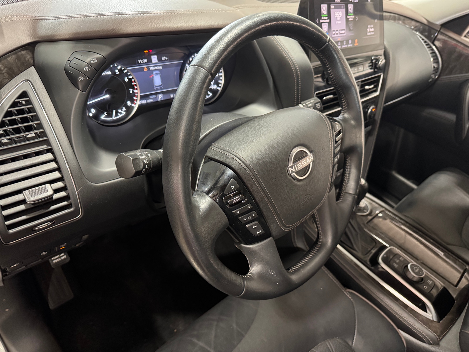 Thumbnail: 2023 Nissan Armada - 2