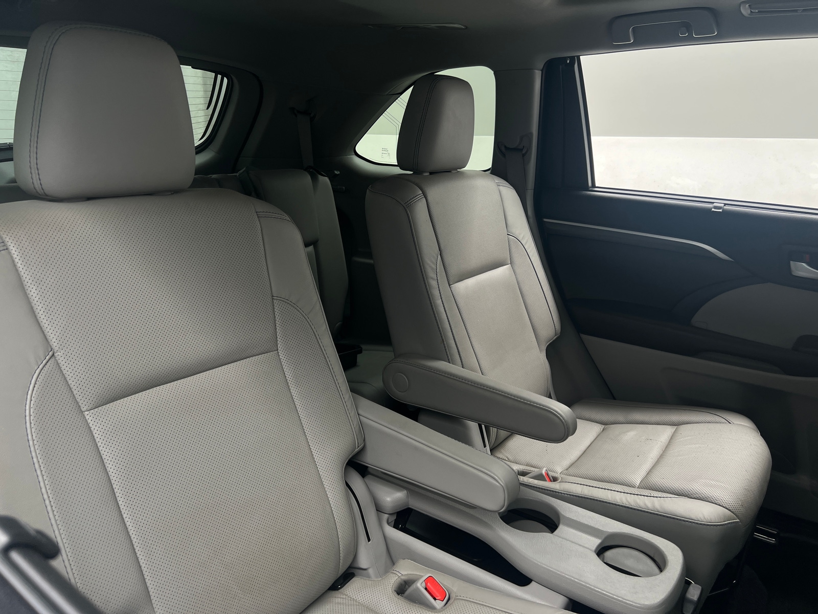 Thumbnail: 2019 Toyota Highlander - 5