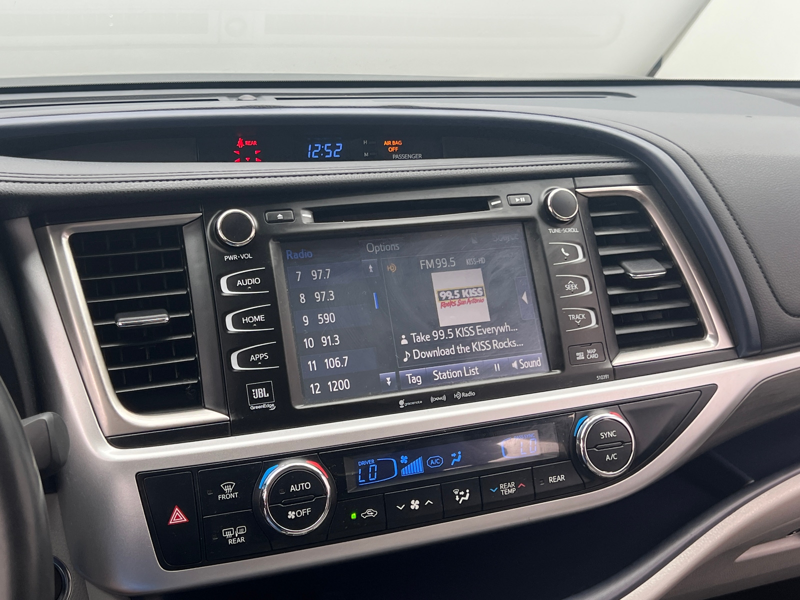 Thumbnail: 2019 Toyota Highlander - 3