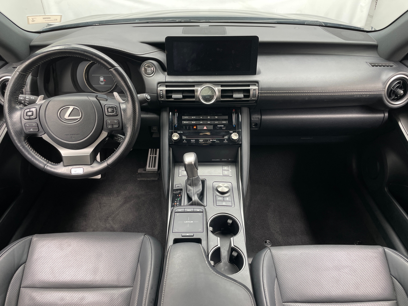 Thumbnail: 2022 Lexus IS - 2