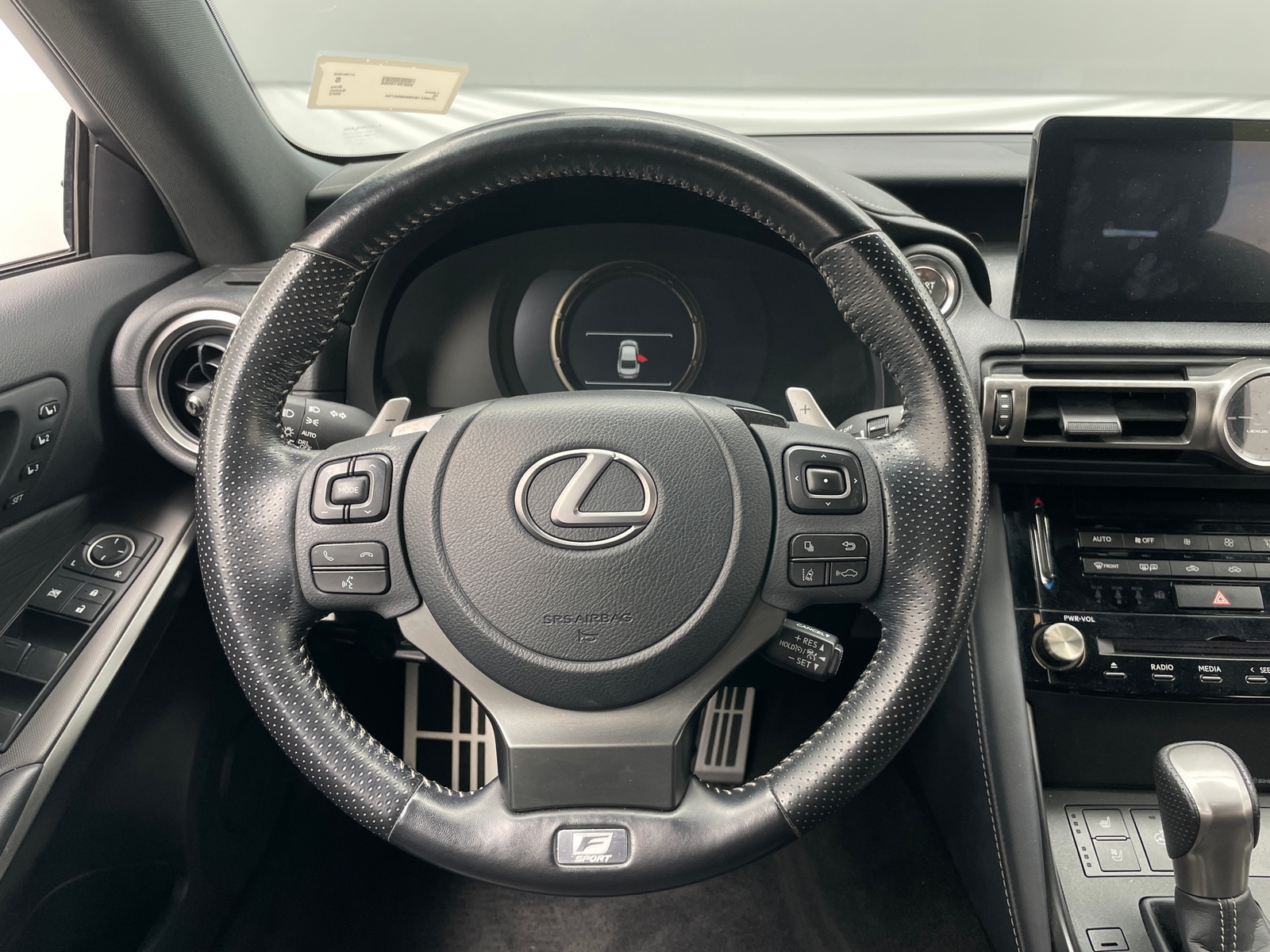 Thumbnail: 2022 Lexus IS - 4