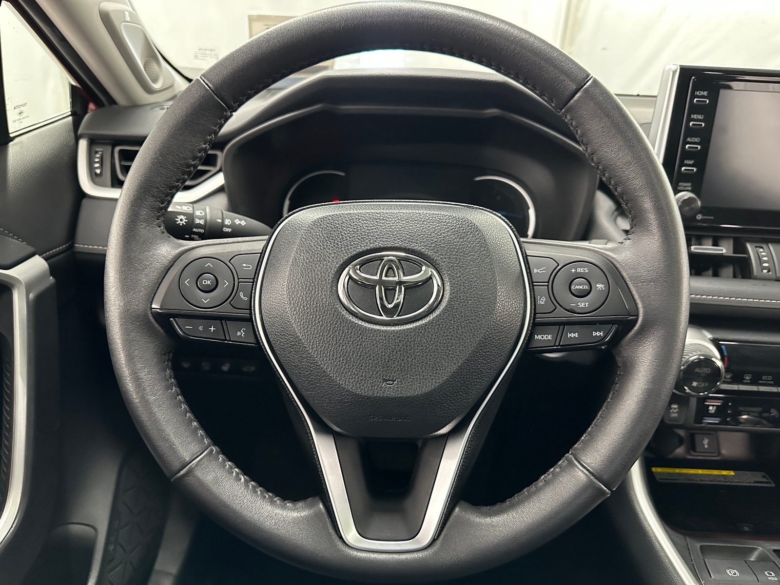 Thumbnail: 2021 Toyota RAV4 - 4