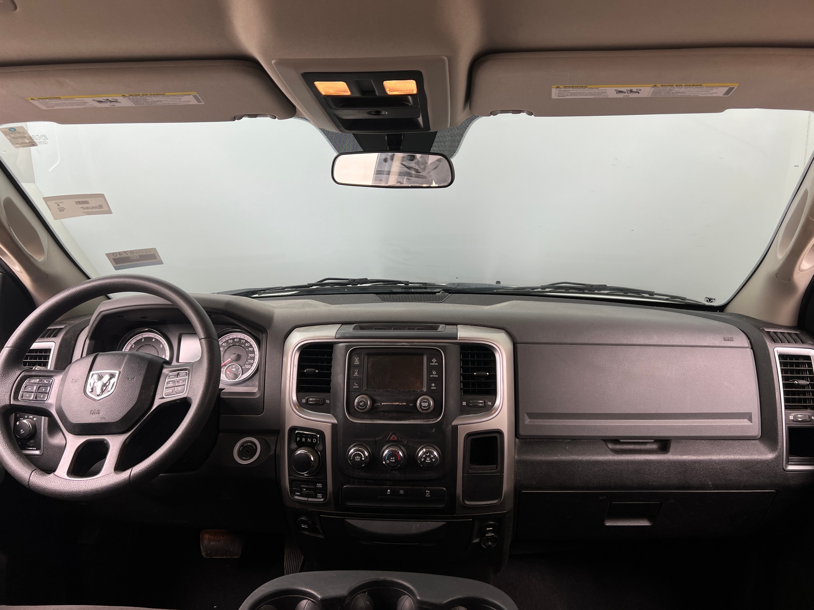 Thumbnail: 2020 RAM 1500 Classic - 3