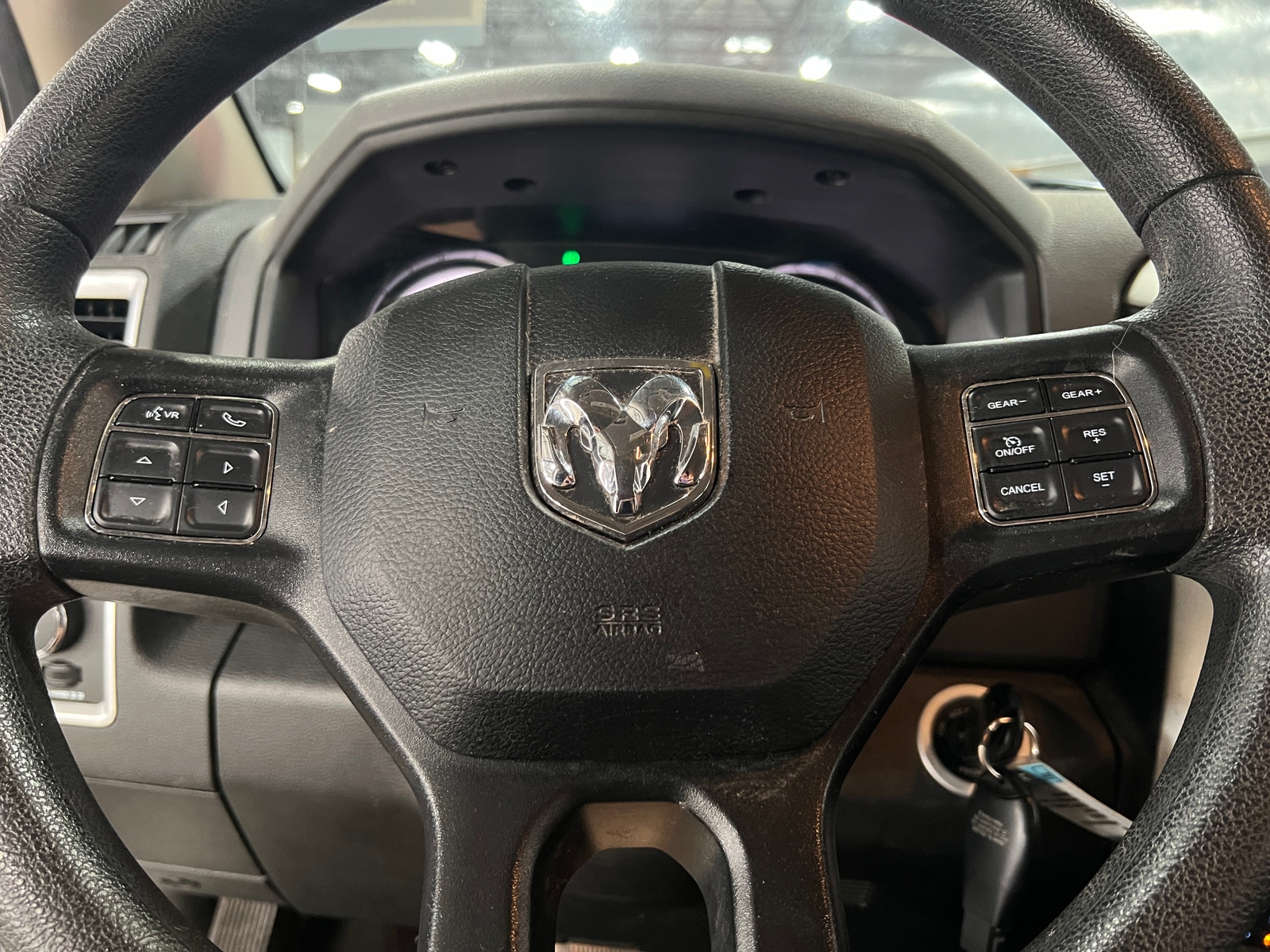 Thumbnail: 2020 RAM 1500 Classic - 5