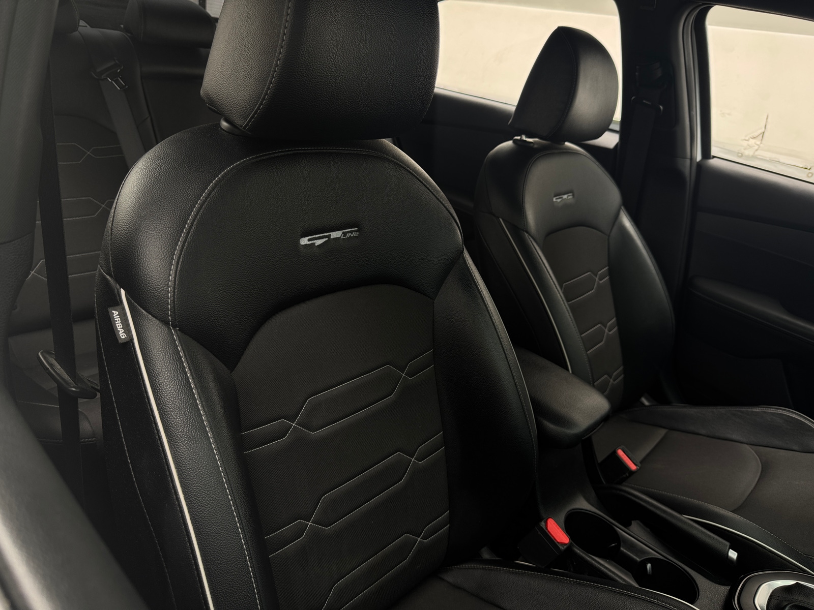 Thumbnail: 2021 Kia Forte - 2