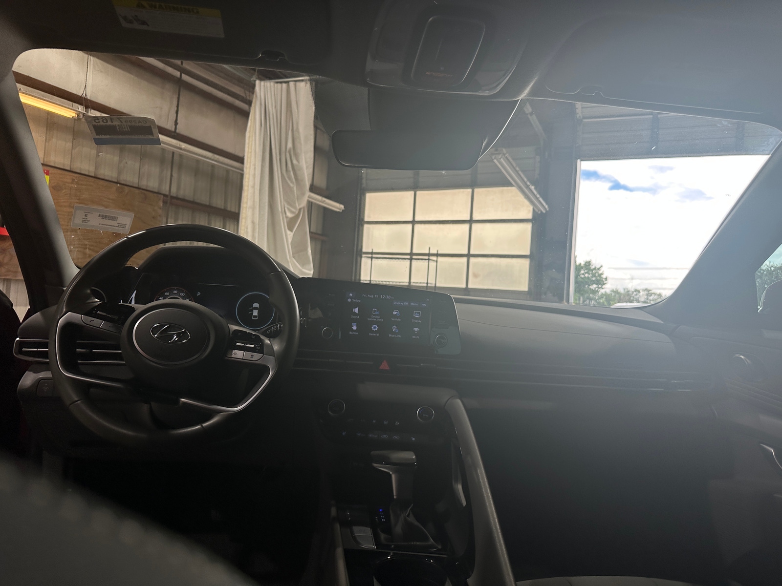 Thumbnail: 2022 Hyundai Elantra - 3