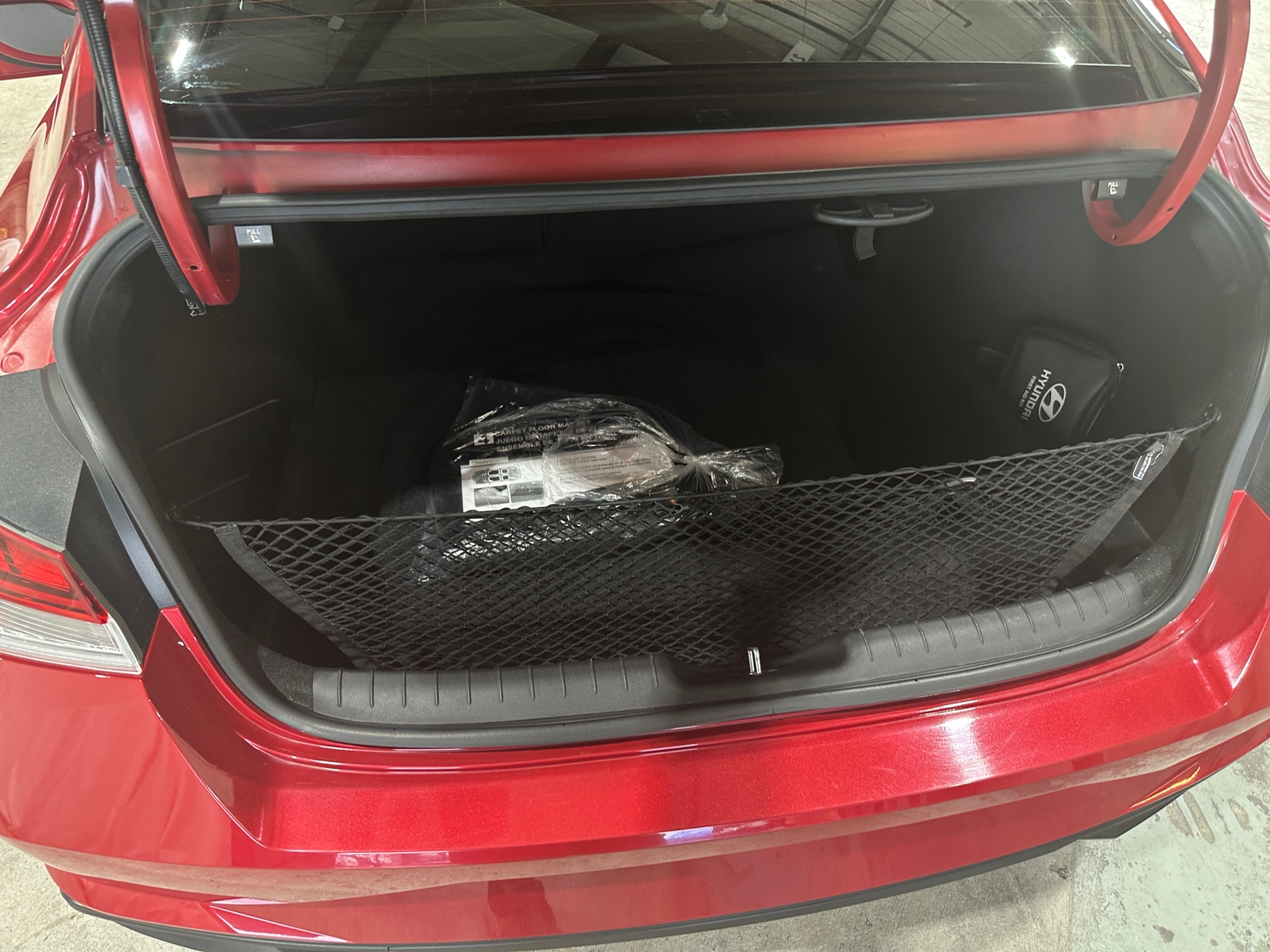 Thumbnail: 2022 Hyundai Elantra - 7