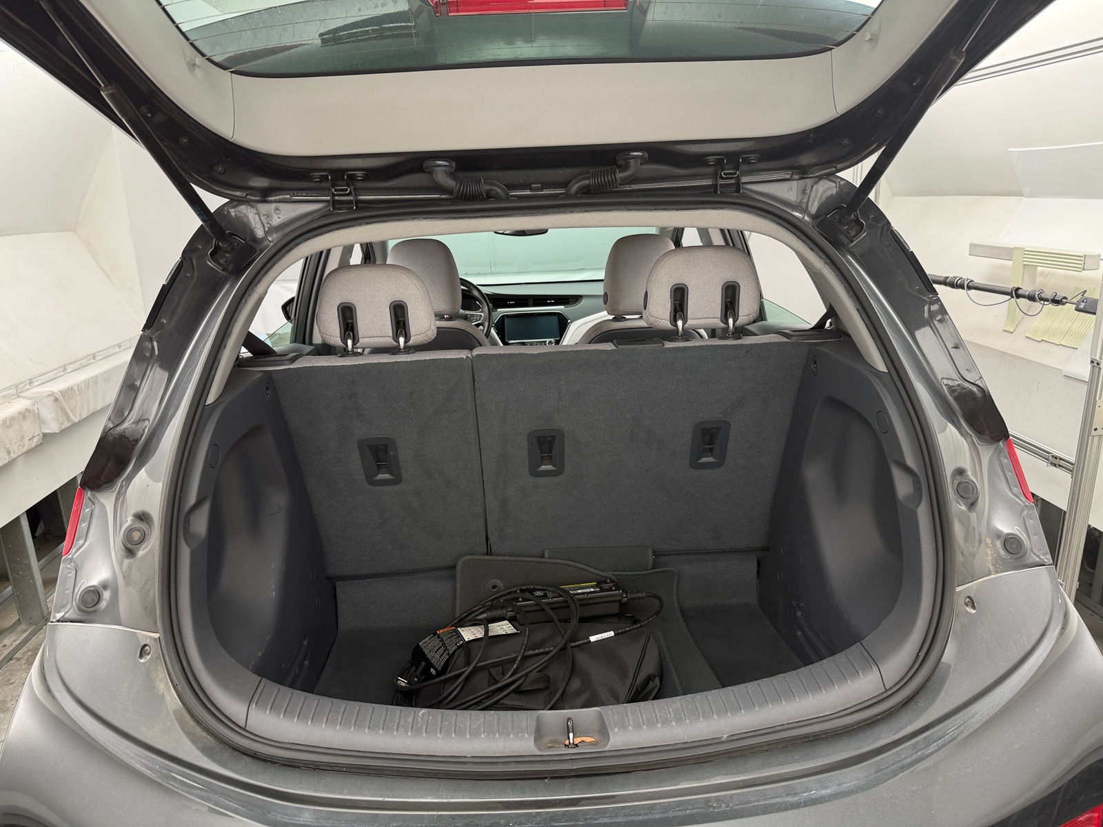Thumbnail: 2017 Chevrolet Bolt EV - 7