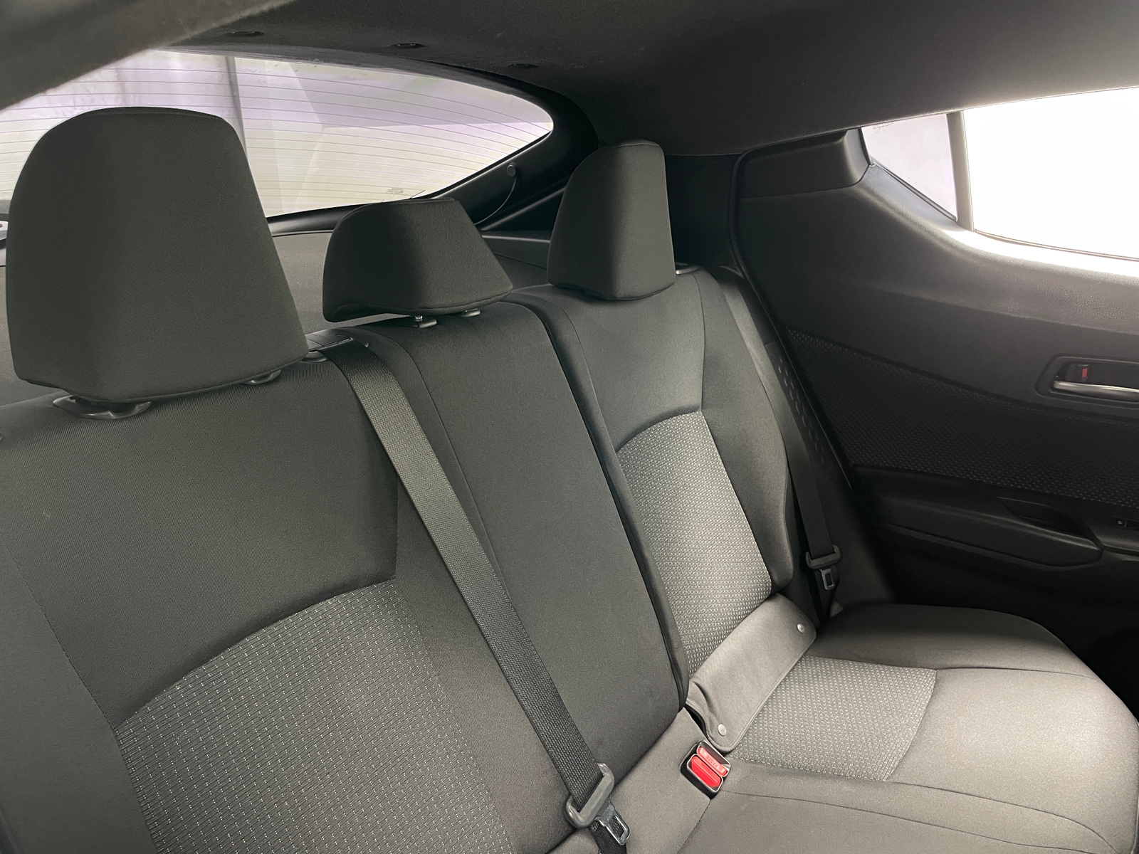 Thumbnail: 2018 Toyota C-HR - 6
