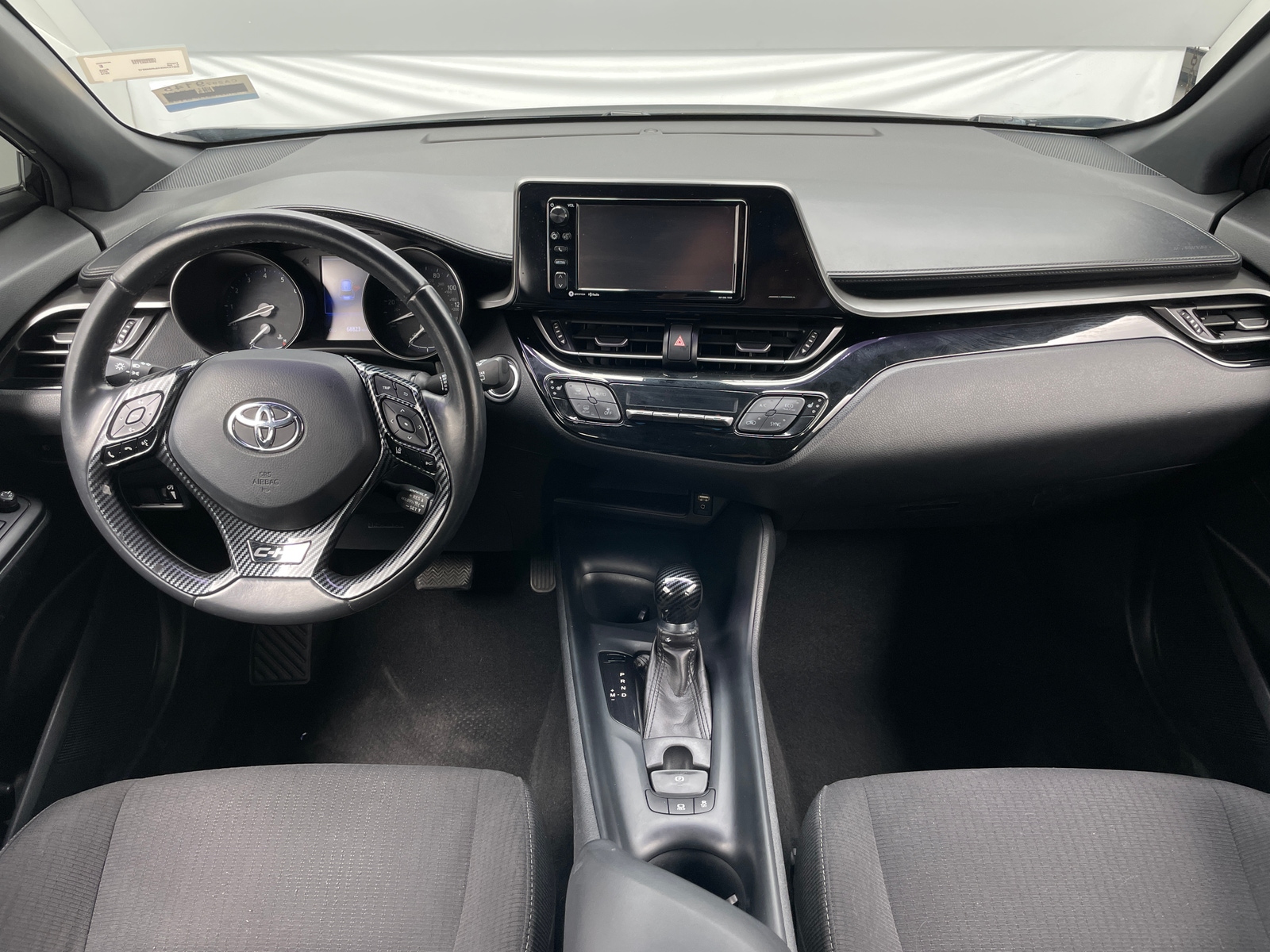 Thumbnail: 2018 Toyota C-HR - 3