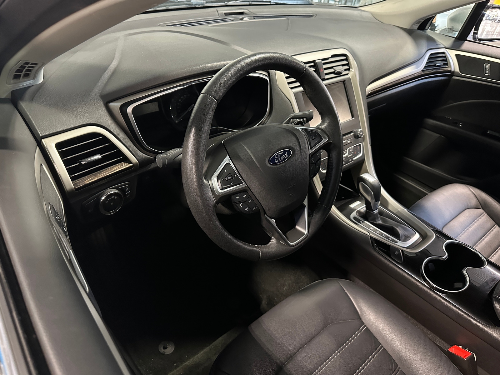 Thumbnail: 2016 Ford Fusion - 2