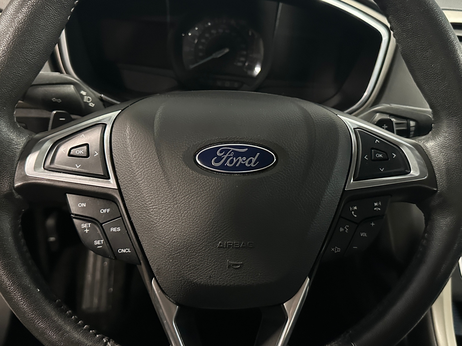 Thumbnail: 2016 Ford Fusion - 4