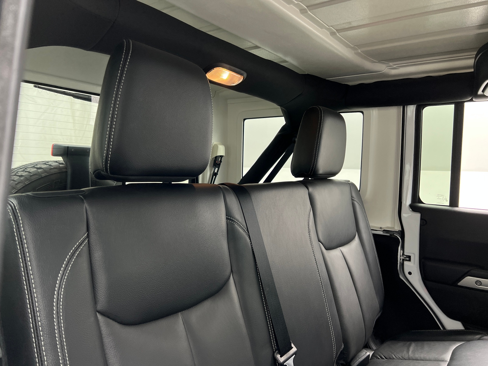 Thumbnail: 2017 Jeep Wrangler - 5
