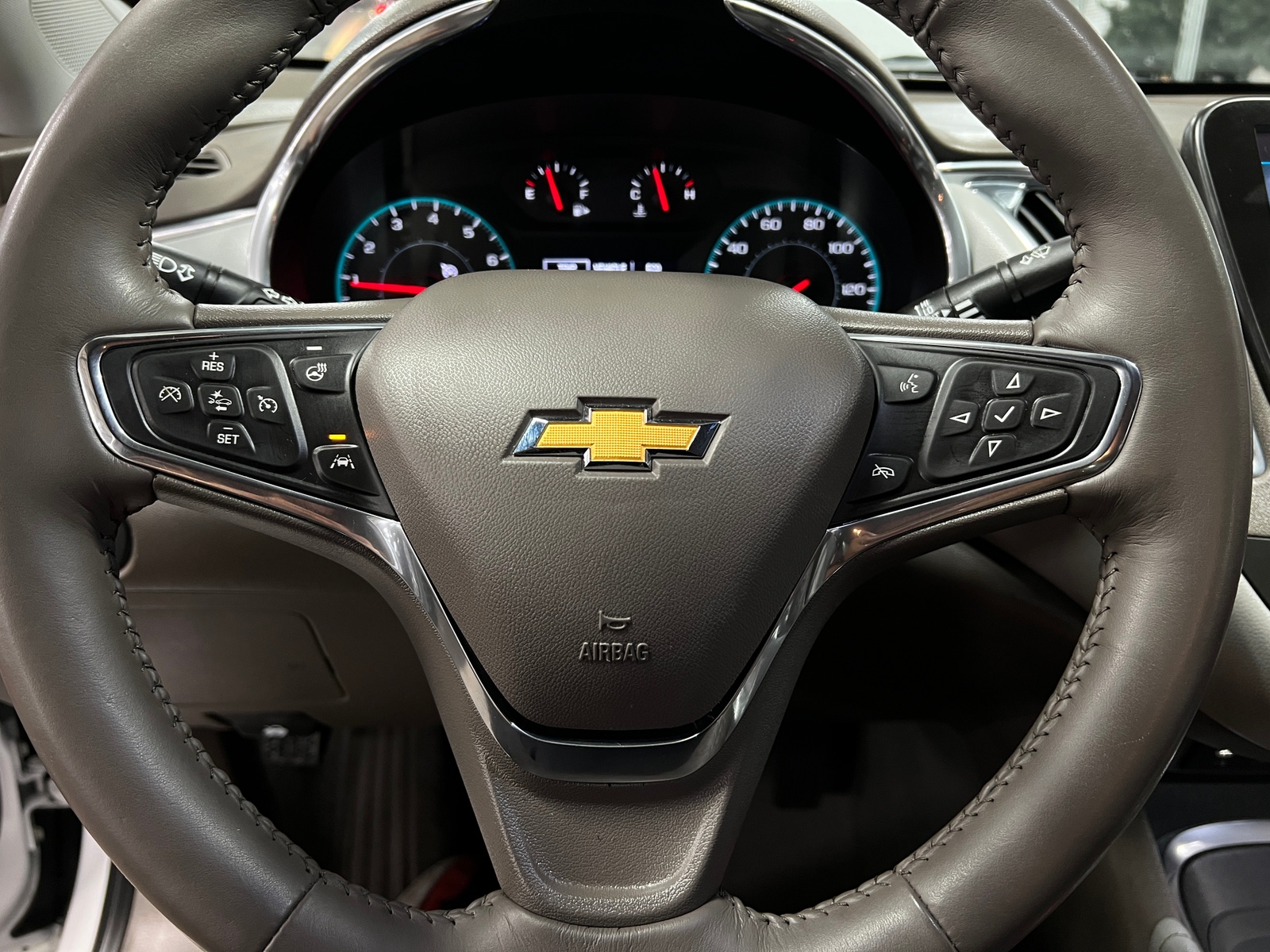 Thumbnail: 2019 Chevrolet Malibu - 5