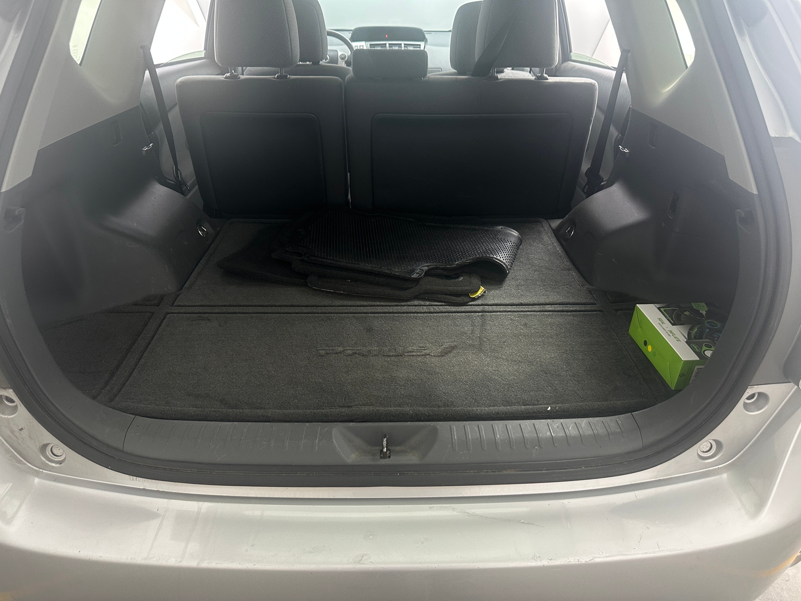 Thumbnail: 2014 Toyota Prius v - 7