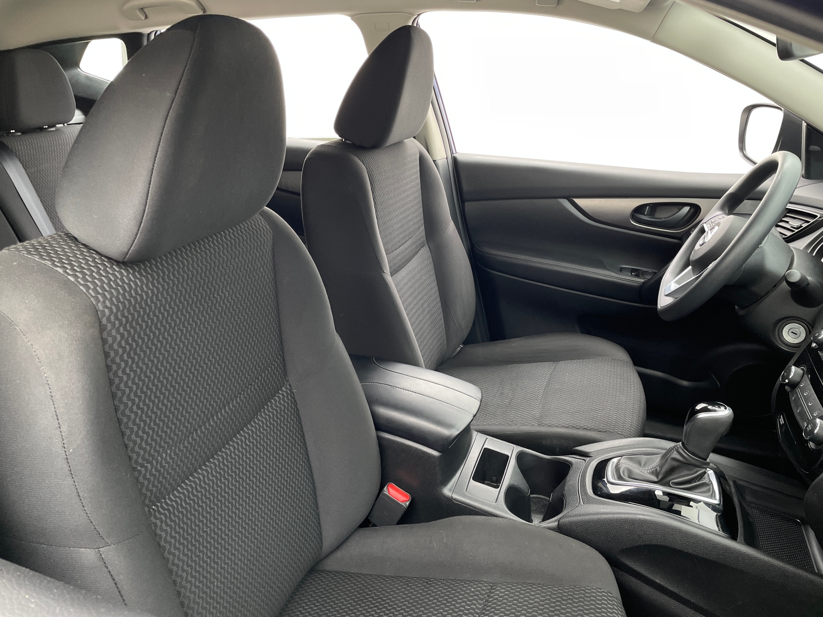Thumbnail: 2020 Nissan Rogue Sport - 2