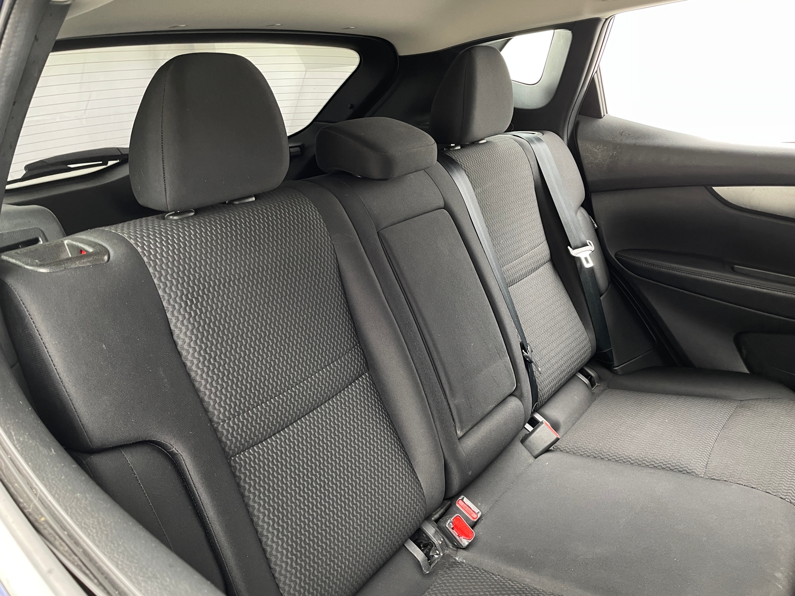 Thumbnail: 2020 Nissan Rogue Sport - 6
