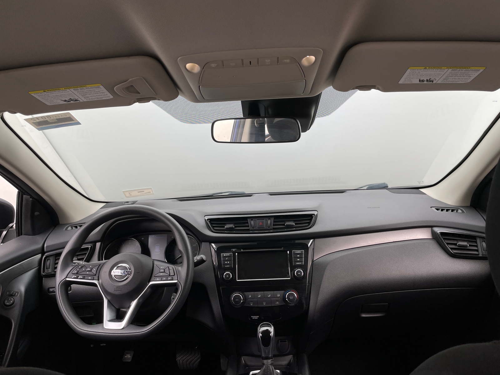 Thumbnail: 2020 Nissan Rogue Sport - 3