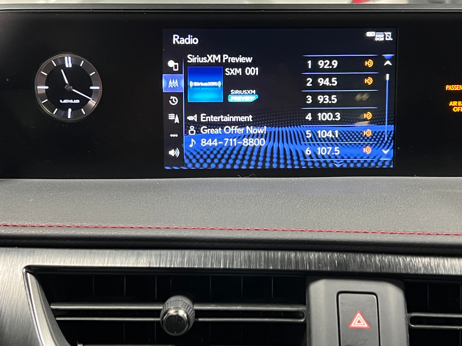 Thumbnail: 2019 Lexus UX - 3