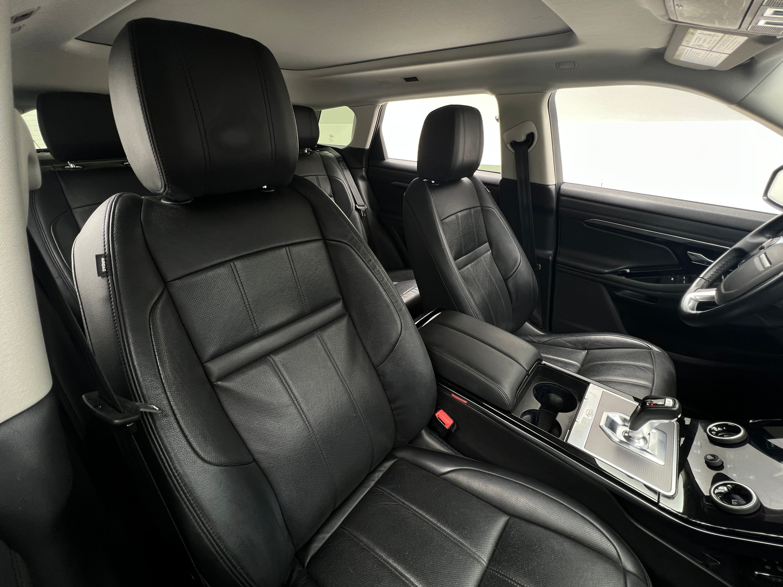 Thumbnail: 2020 Land Rover Range Rover Evoque - 2