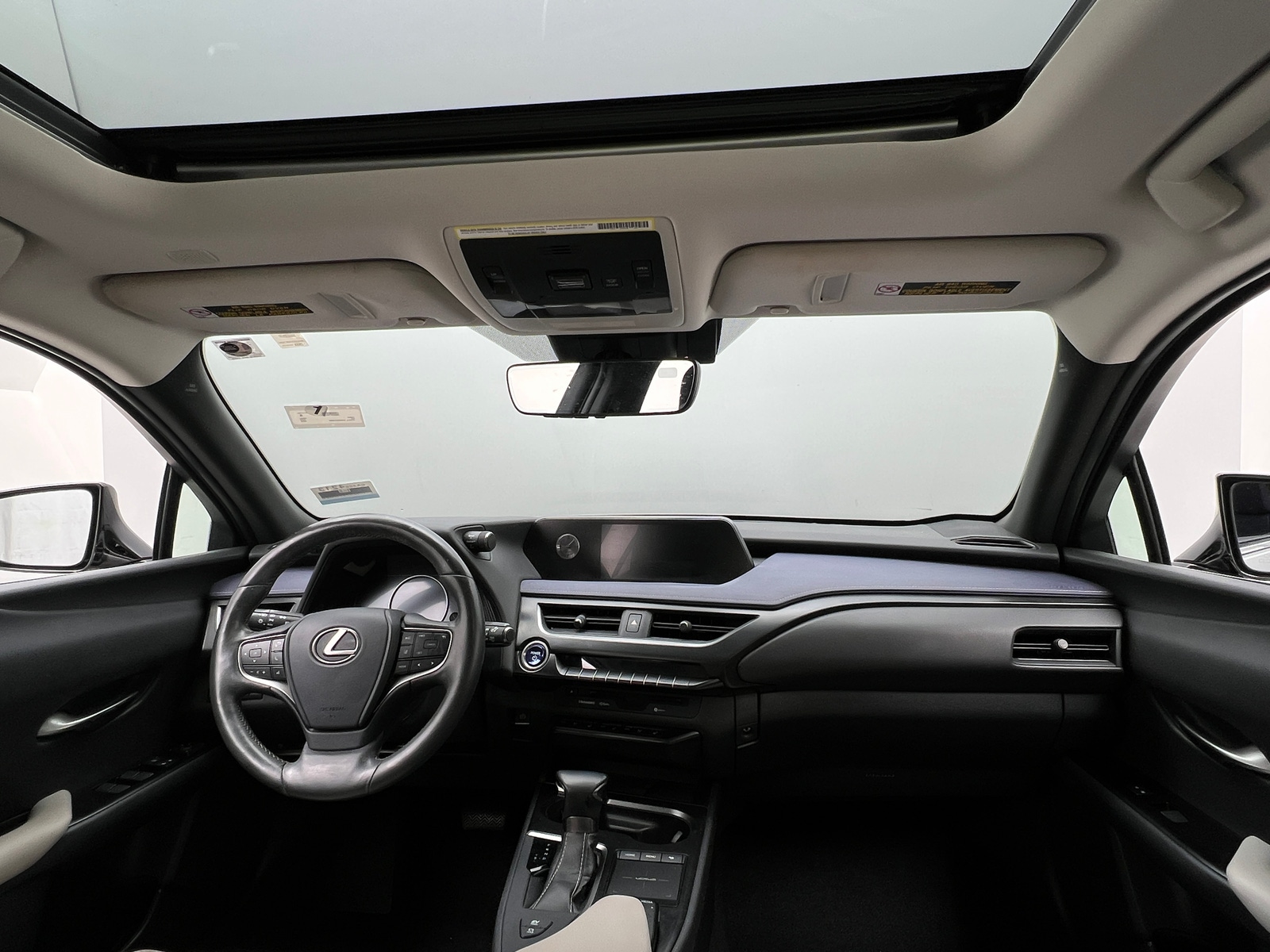 Thumbnail: 2019 Lexus UX - 2