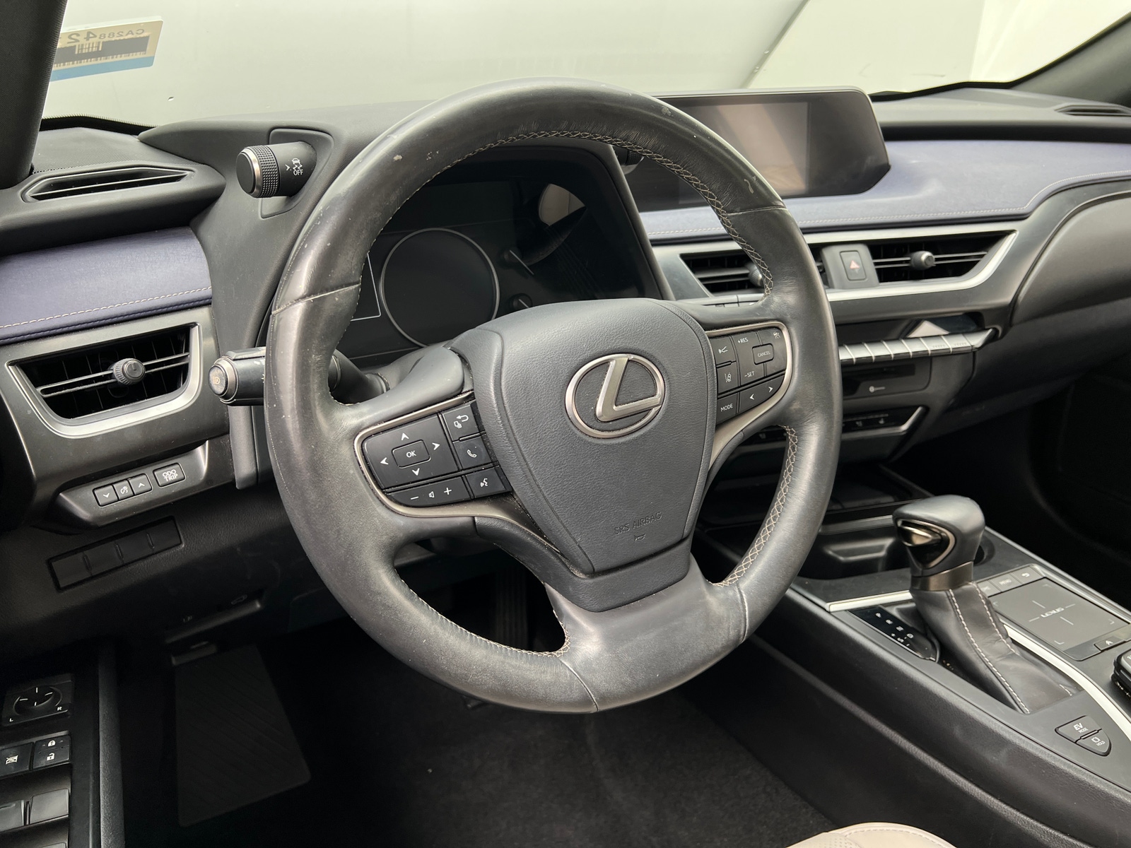 Thumbnail: 2019 Lexus UX - 4
