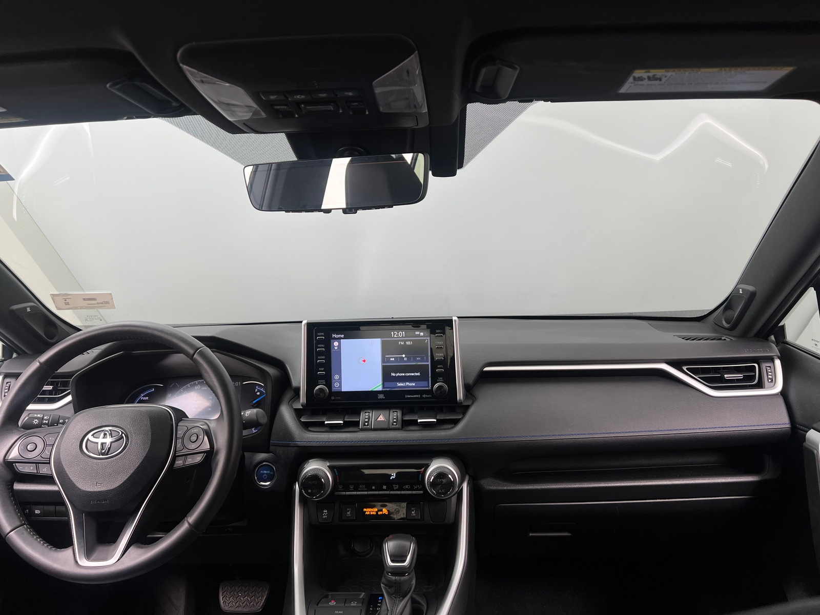 Thumbnail: 2020 Toyota RAV4 - 2