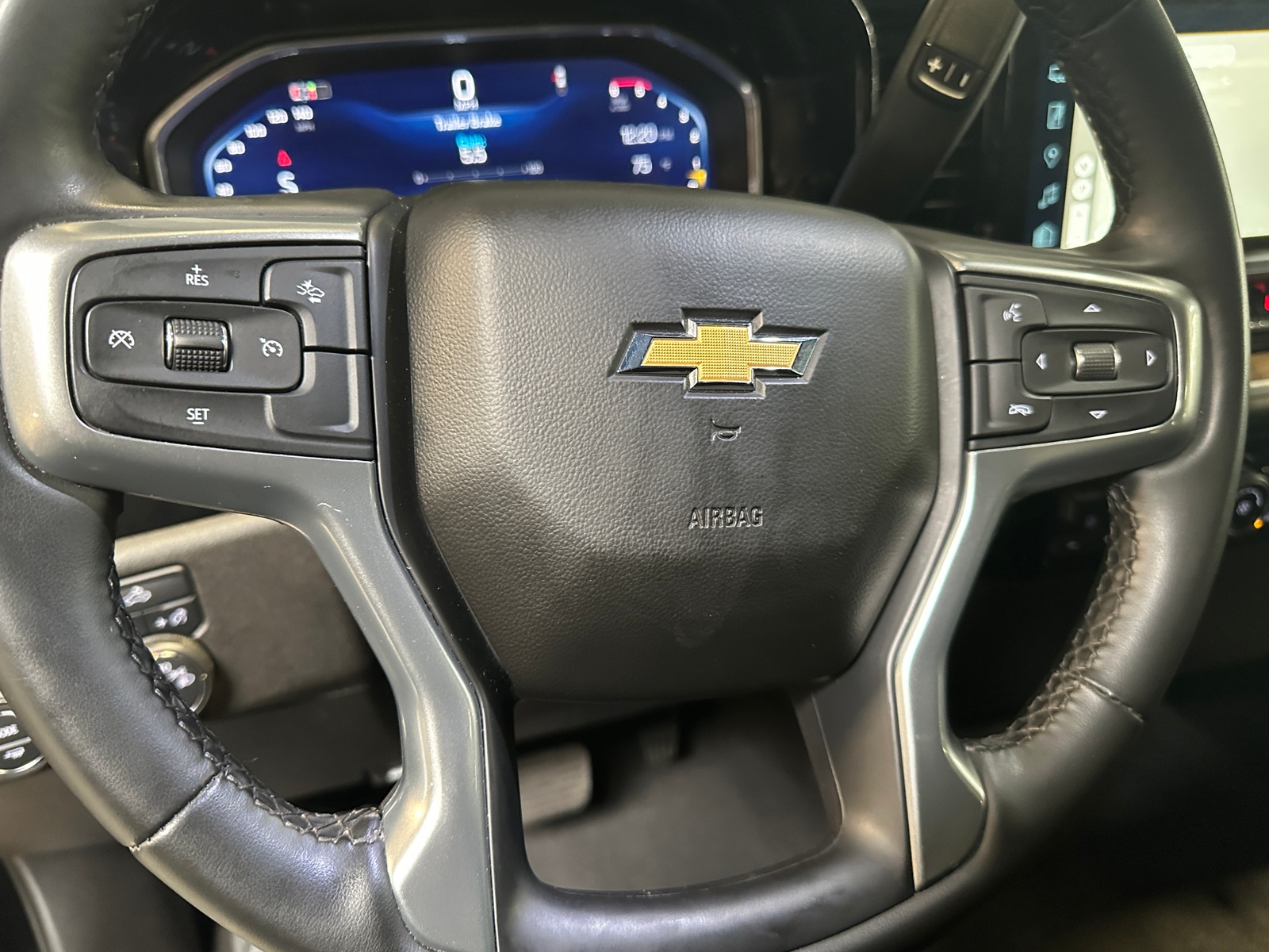 Thumbnail: 2024 Chevrolet Silverado 2500 - 5