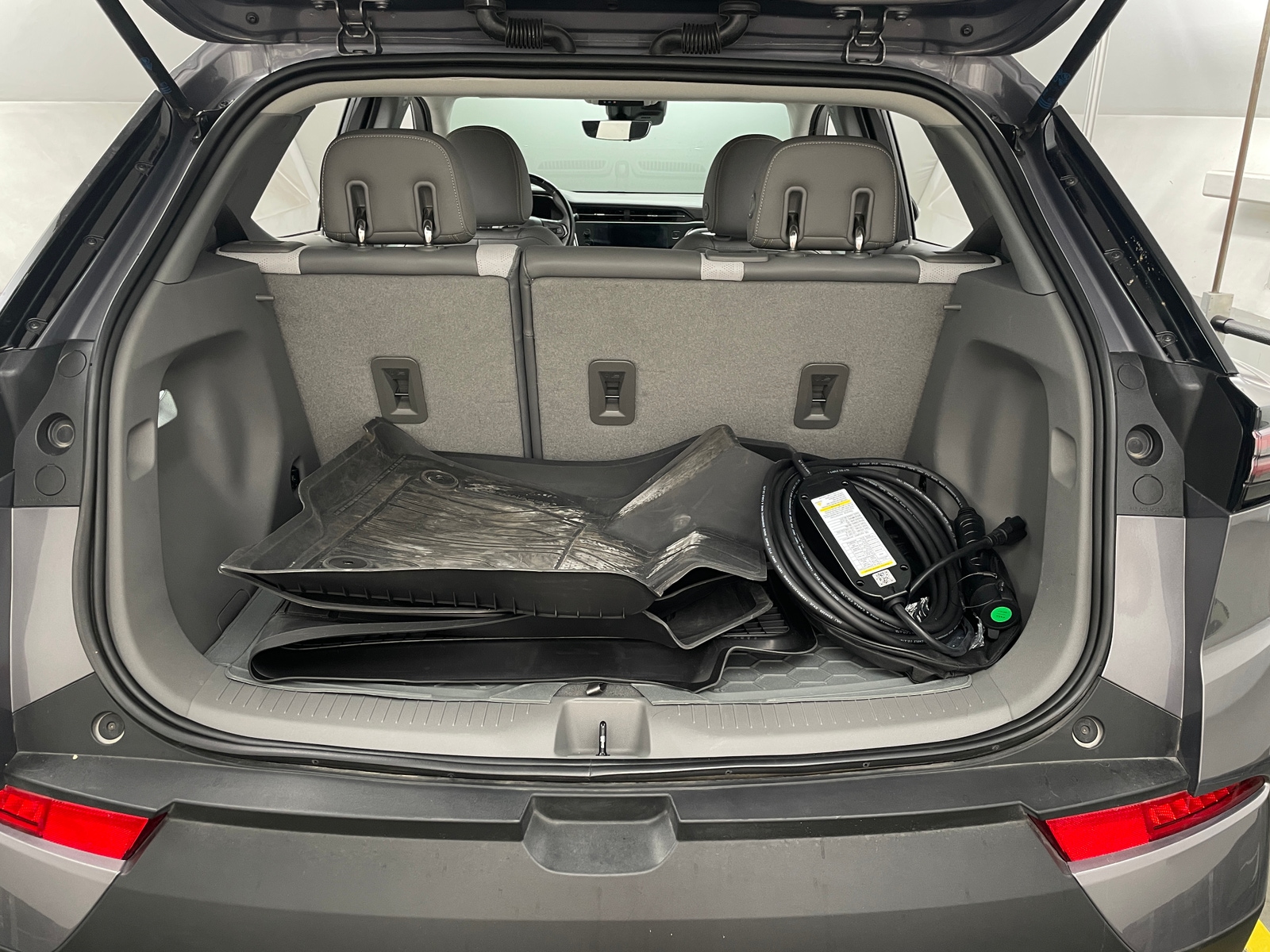 Thumbnail: 2023 Chevrolet Bolt EUV - 6
