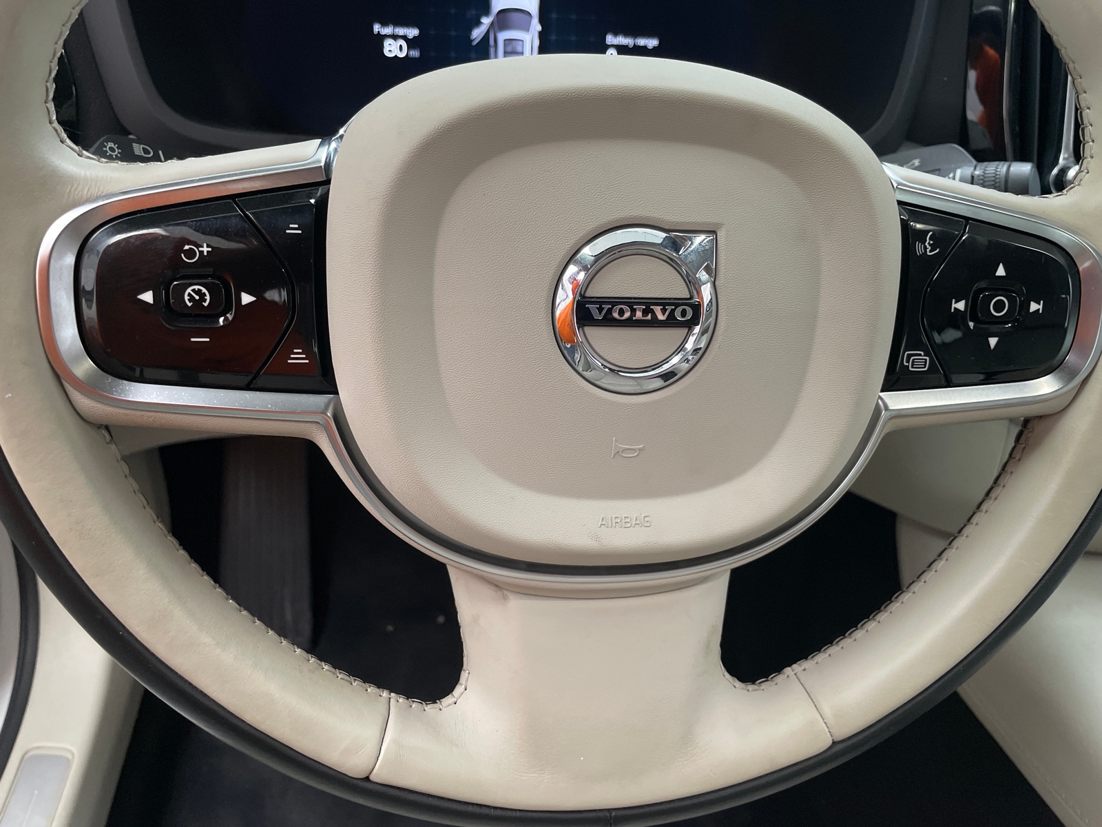 Thumbnail: 2024 Volvo S60 - 4