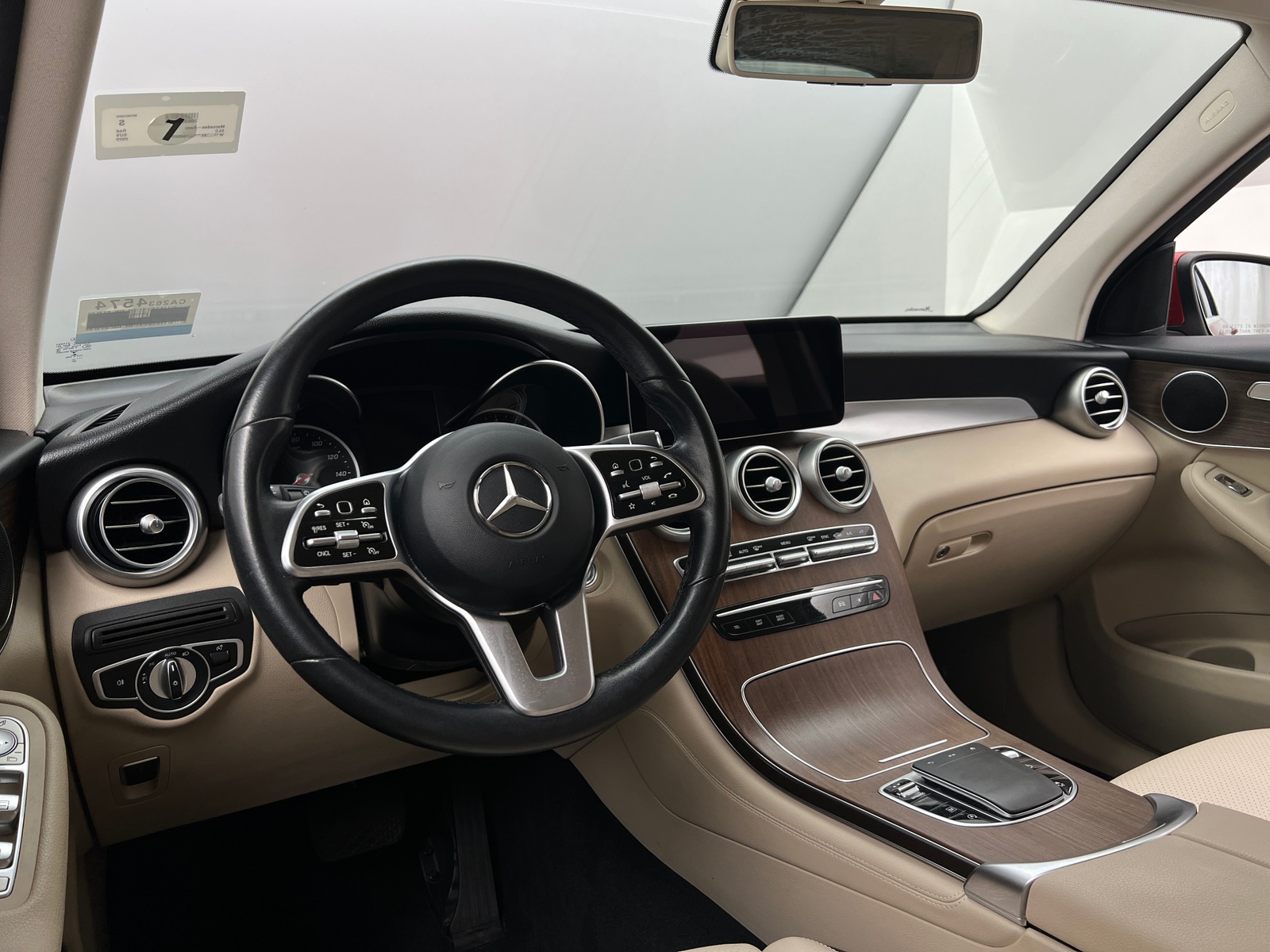 Thumbnail: 2020 Mercedes-Benz GLC - 2