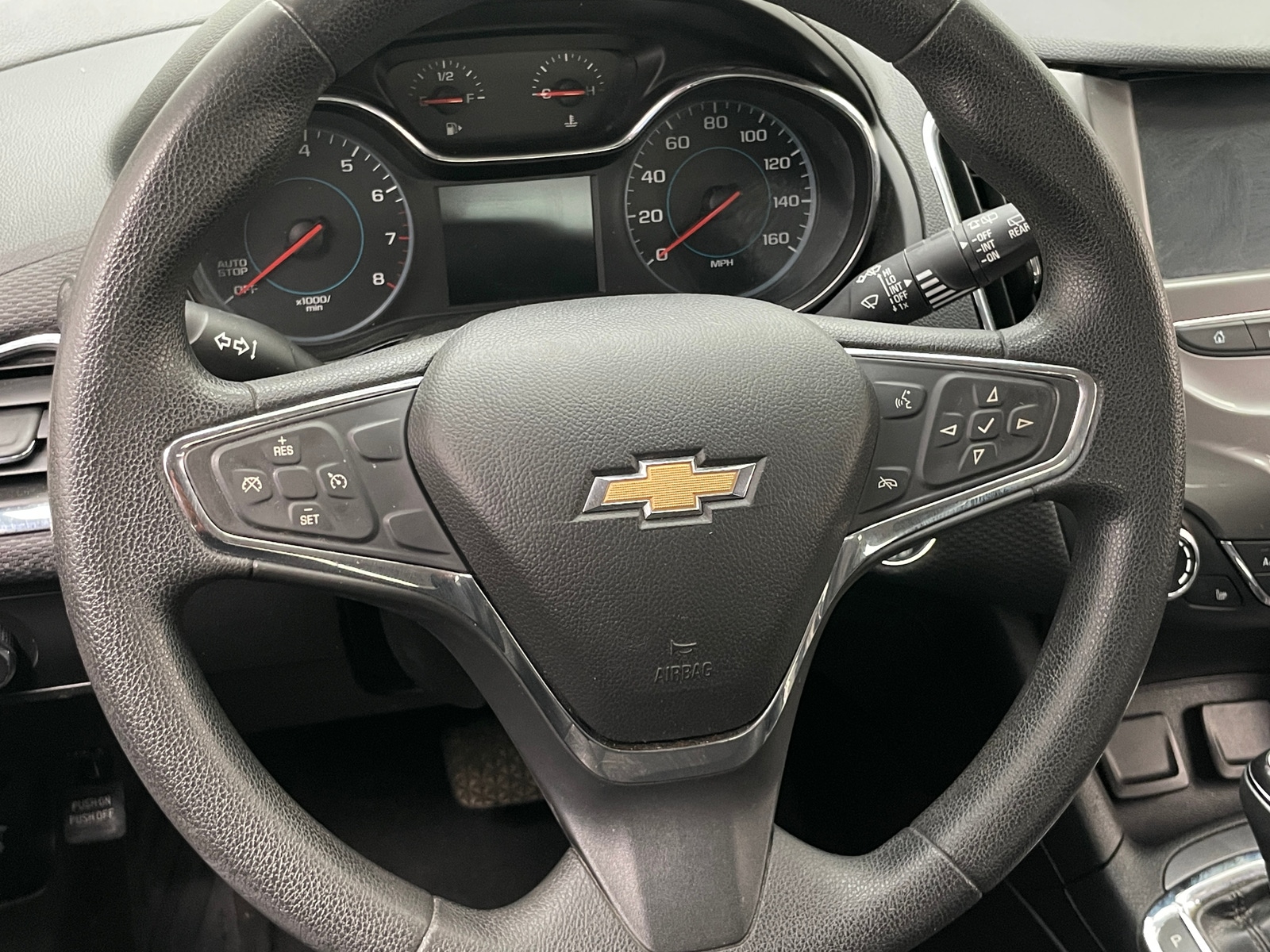 Thumbnail: 2017 Chevrolet Cruze - 5