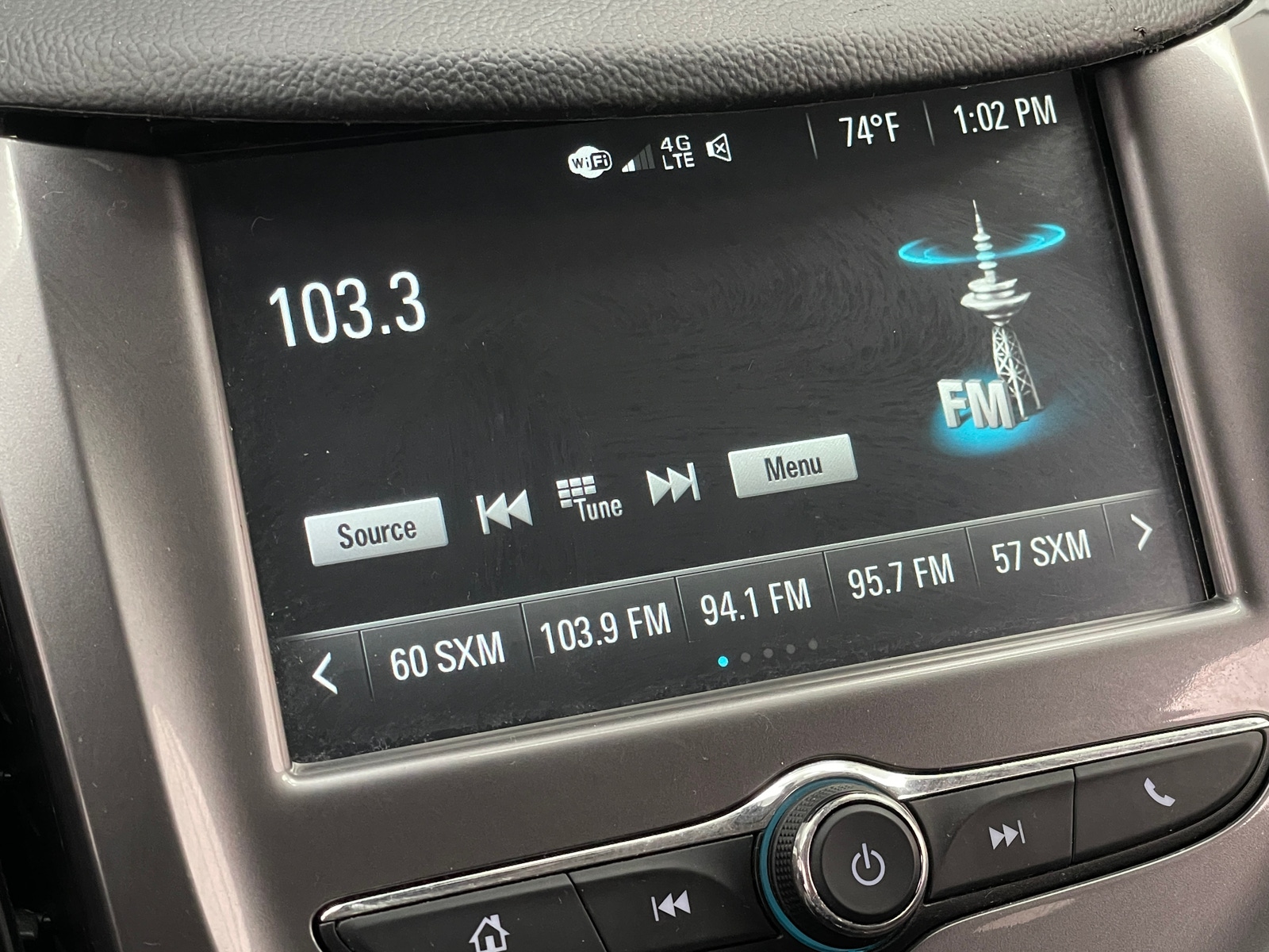 Thumbnail: 2017 Chevrolet Cruze - 4