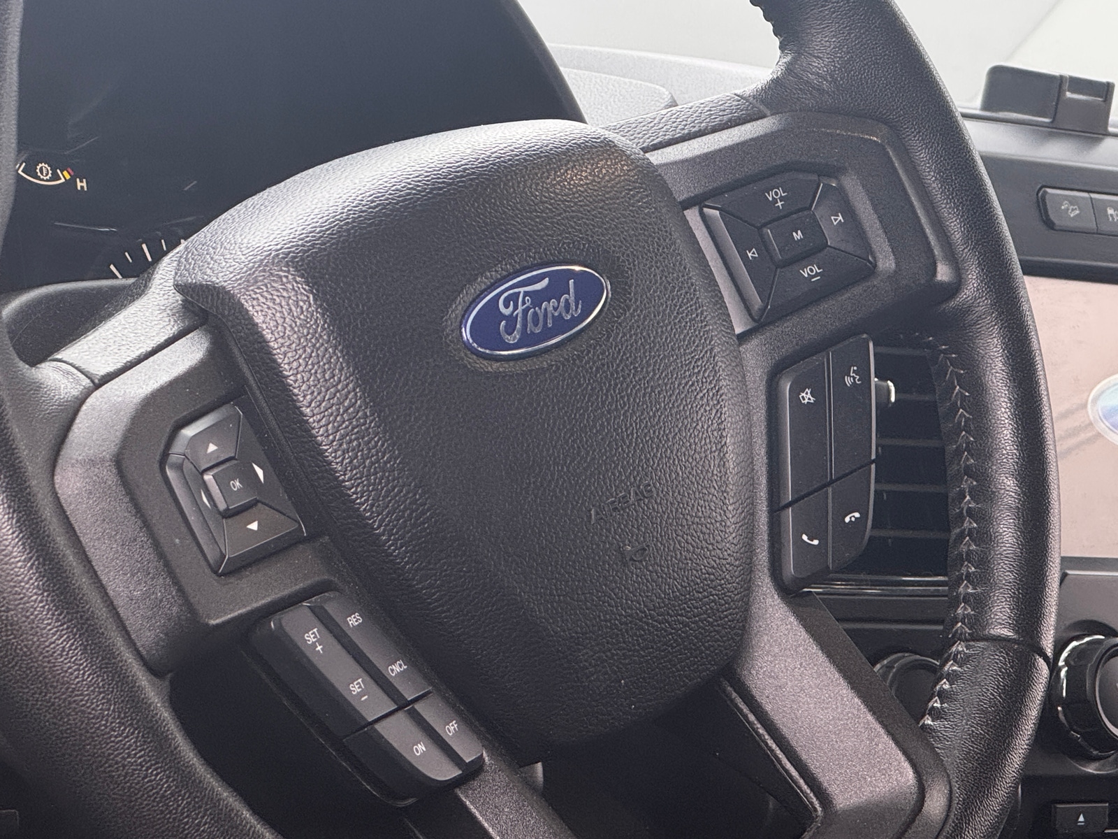 Thumbnail: 2018 Ford Econoline - 5