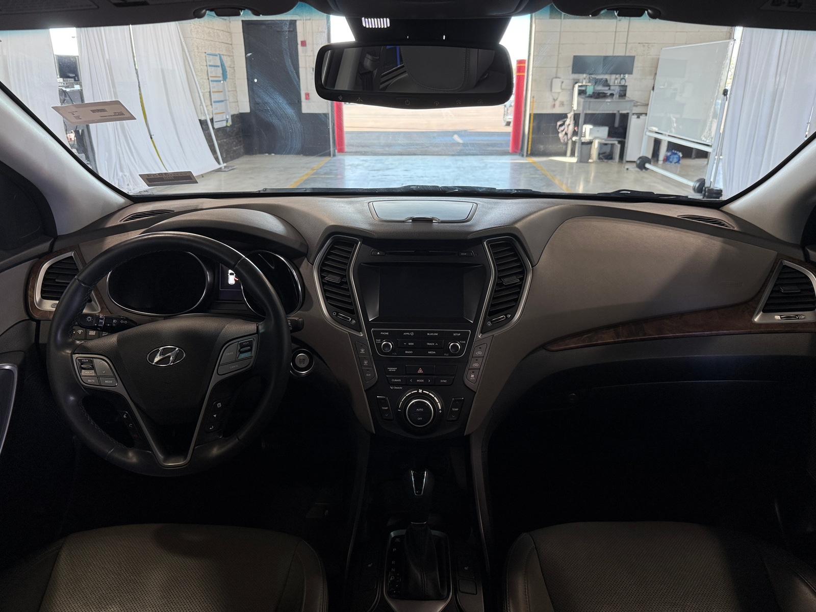 Thumbnail: 2017 Hyundai Santa Fe - 2