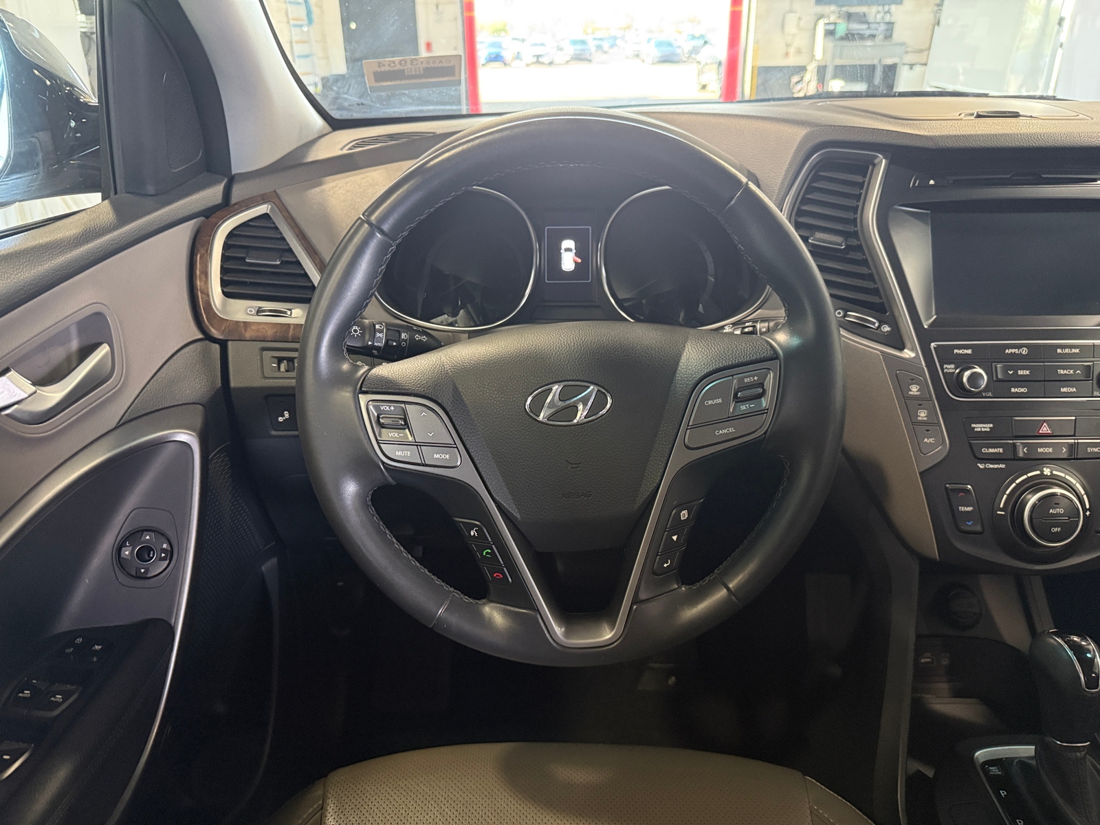 Thumbnail: 2017 Hyundai Santa Fe - 4