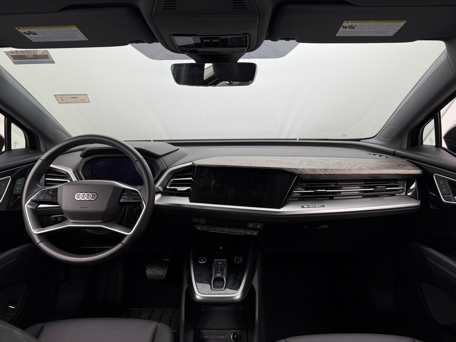 Thumbnail: 2024 Audi Q4 e-tron - 2