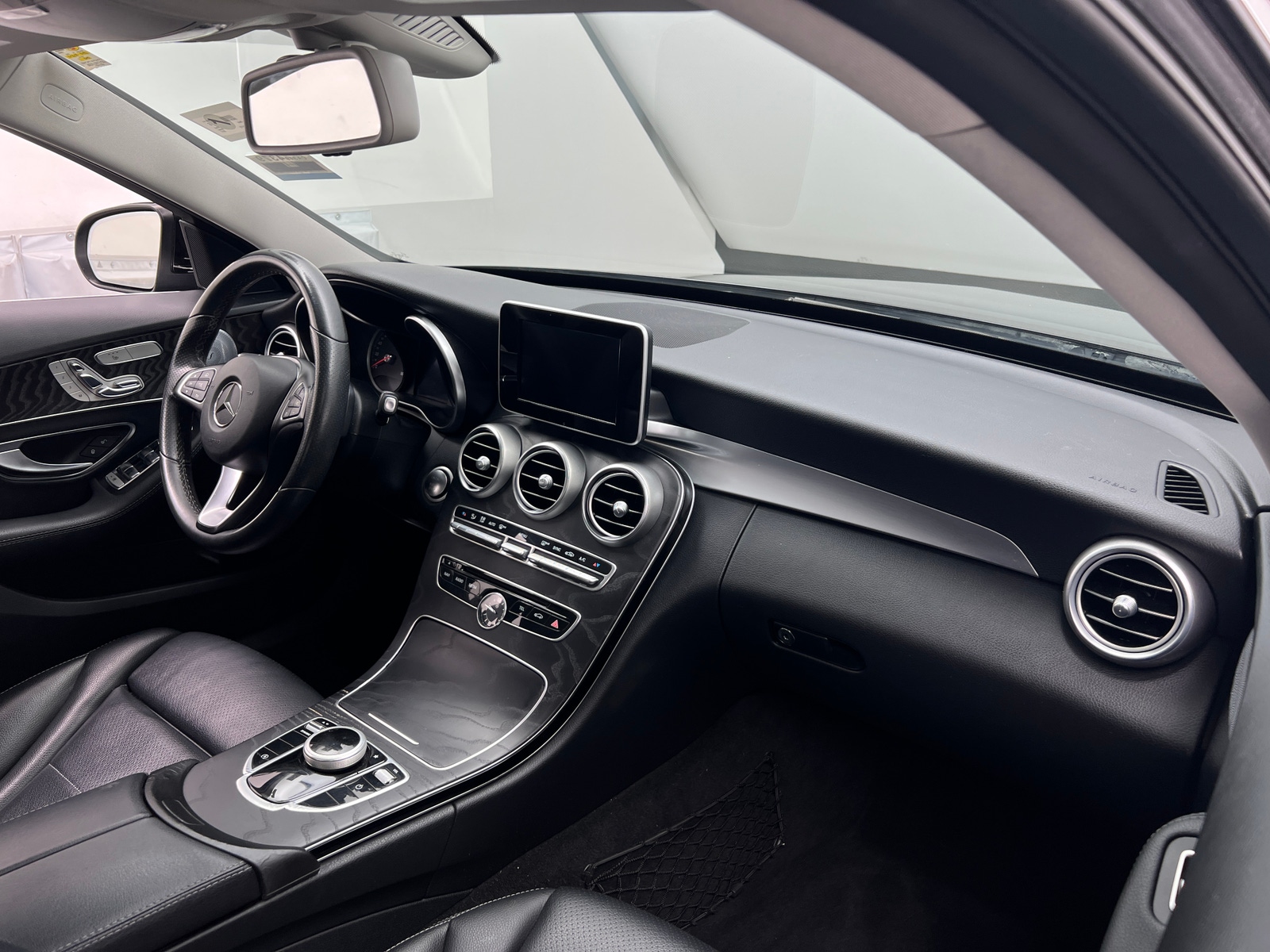 Thumbnail: 2017 Mercedes-Benz C-Class - 2