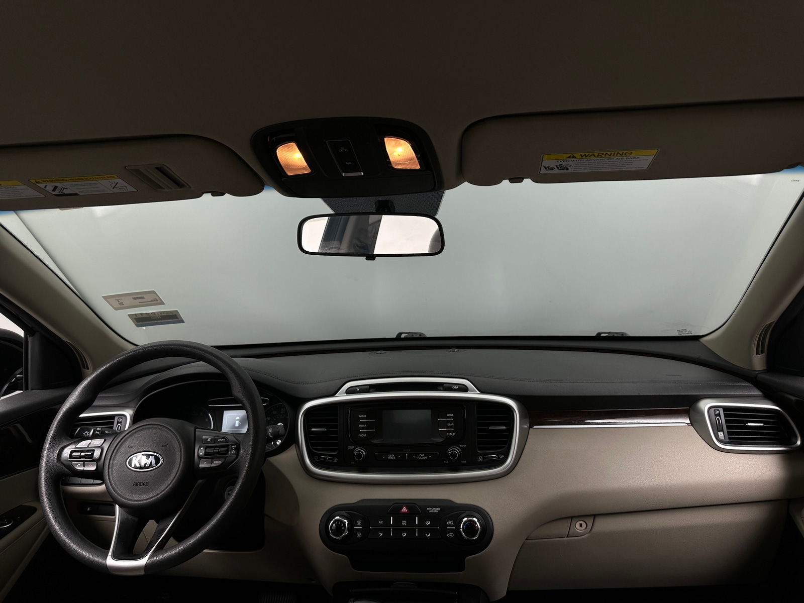 Thumbnail: 2017 Kia Sorento - 3