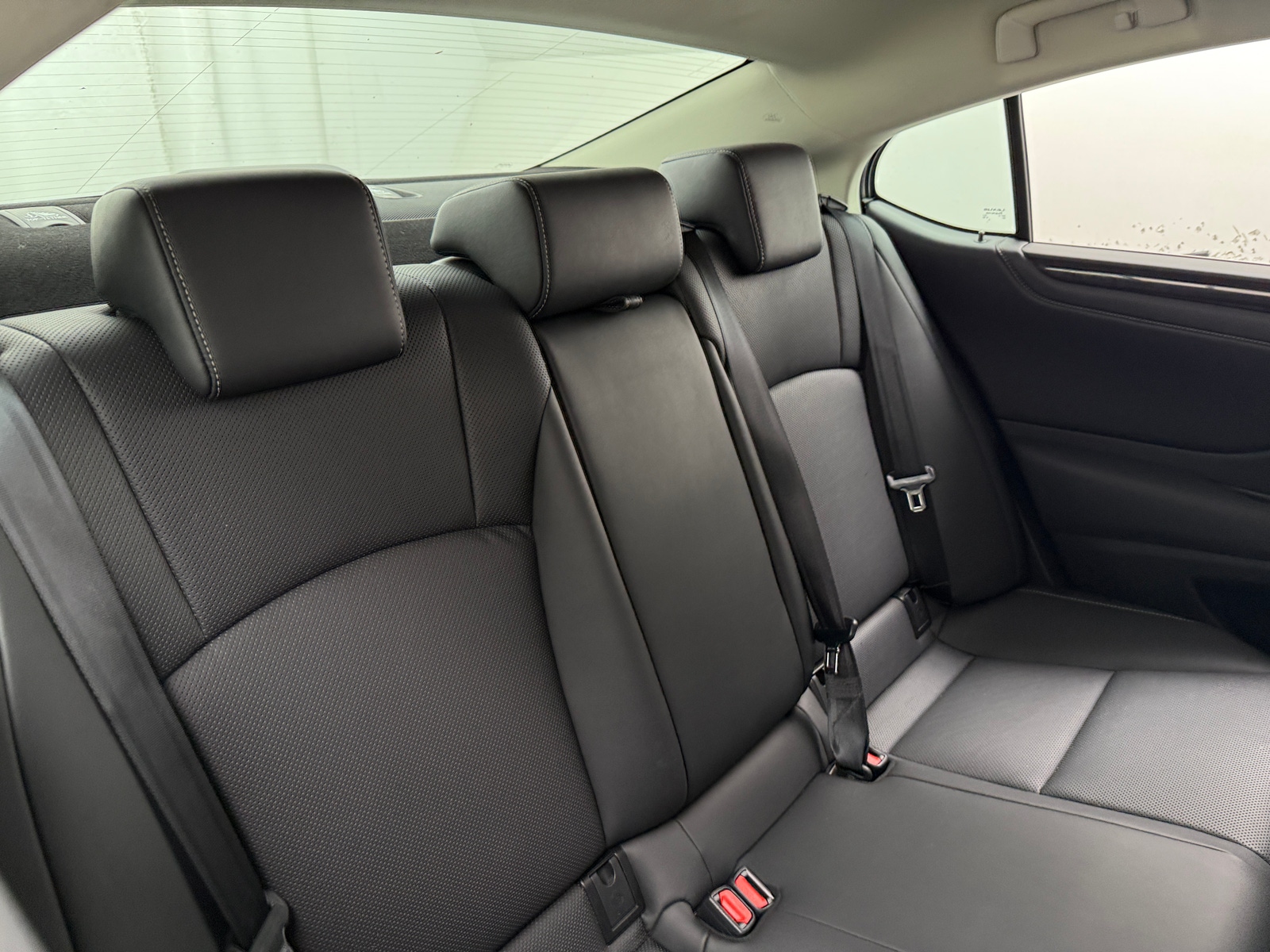 Thumbnail: 2019 Lexus ES - 6