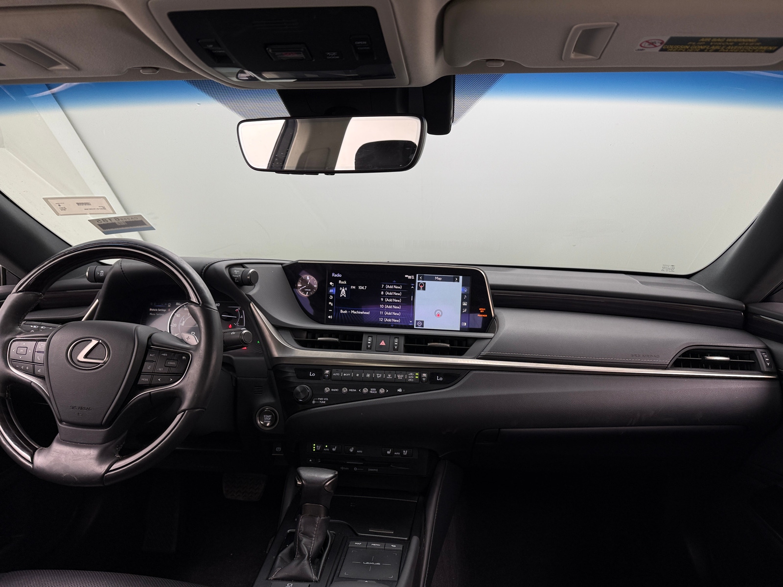 Thumbnail: 2019 Lexus ES - 3