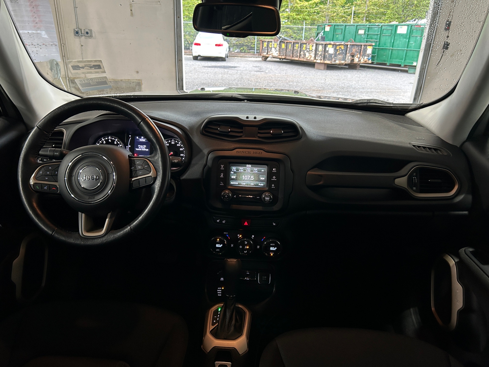 Thumbnail: 2017 Jeep Renegade - 3