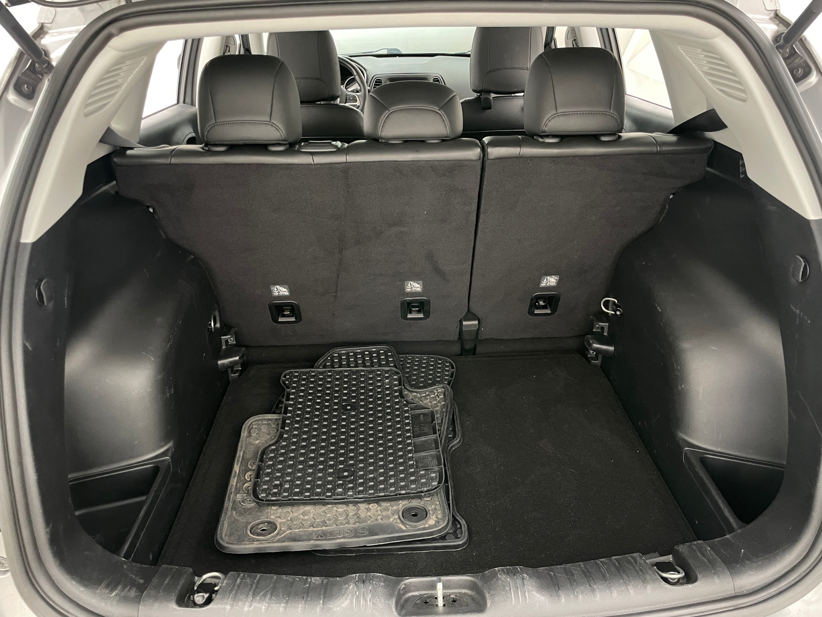 Thumbnail: 2019 Jeep Compass - 6