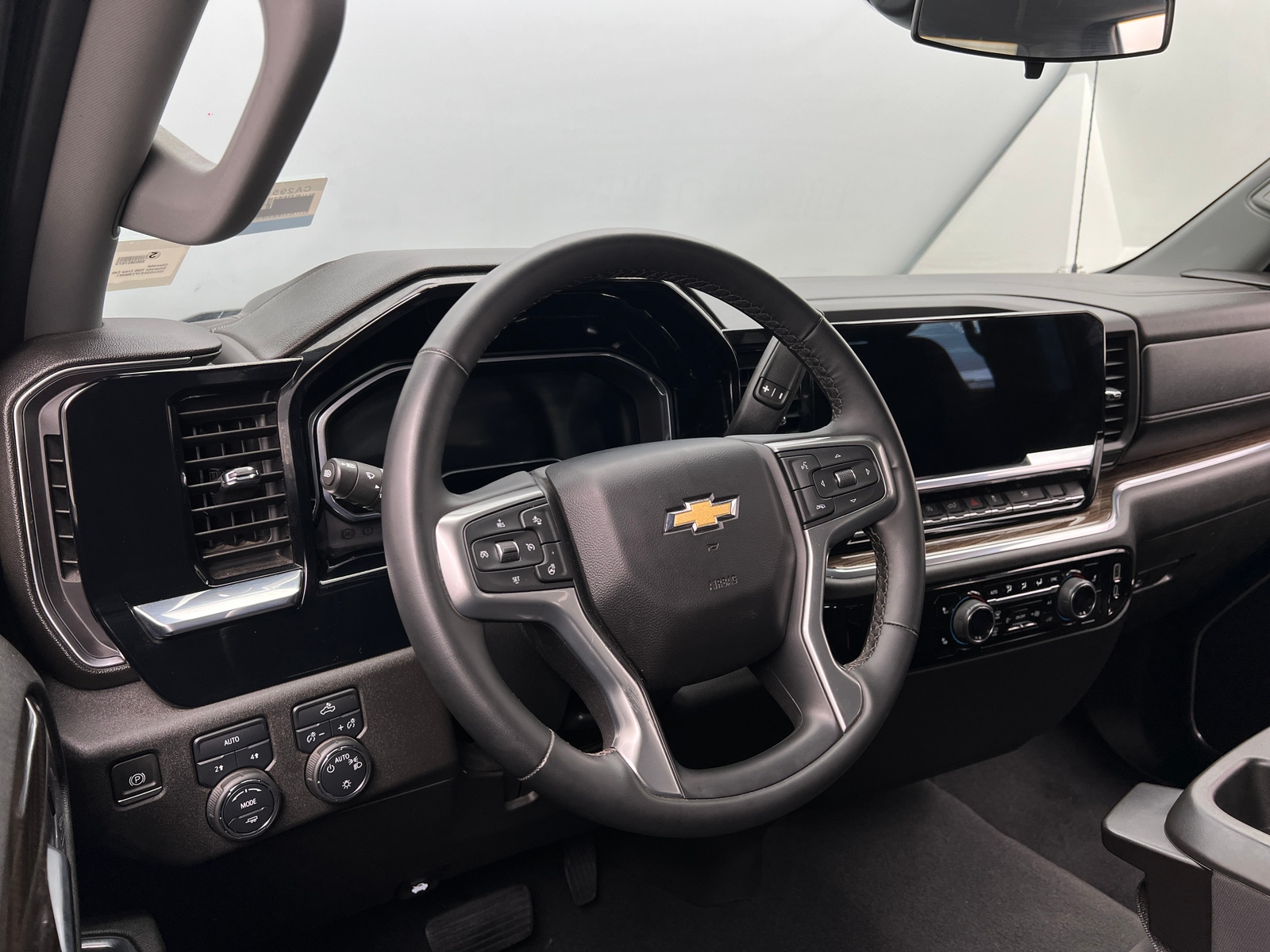 Thumbnail: 2023 Chevrolet Silverado 1500 - 5