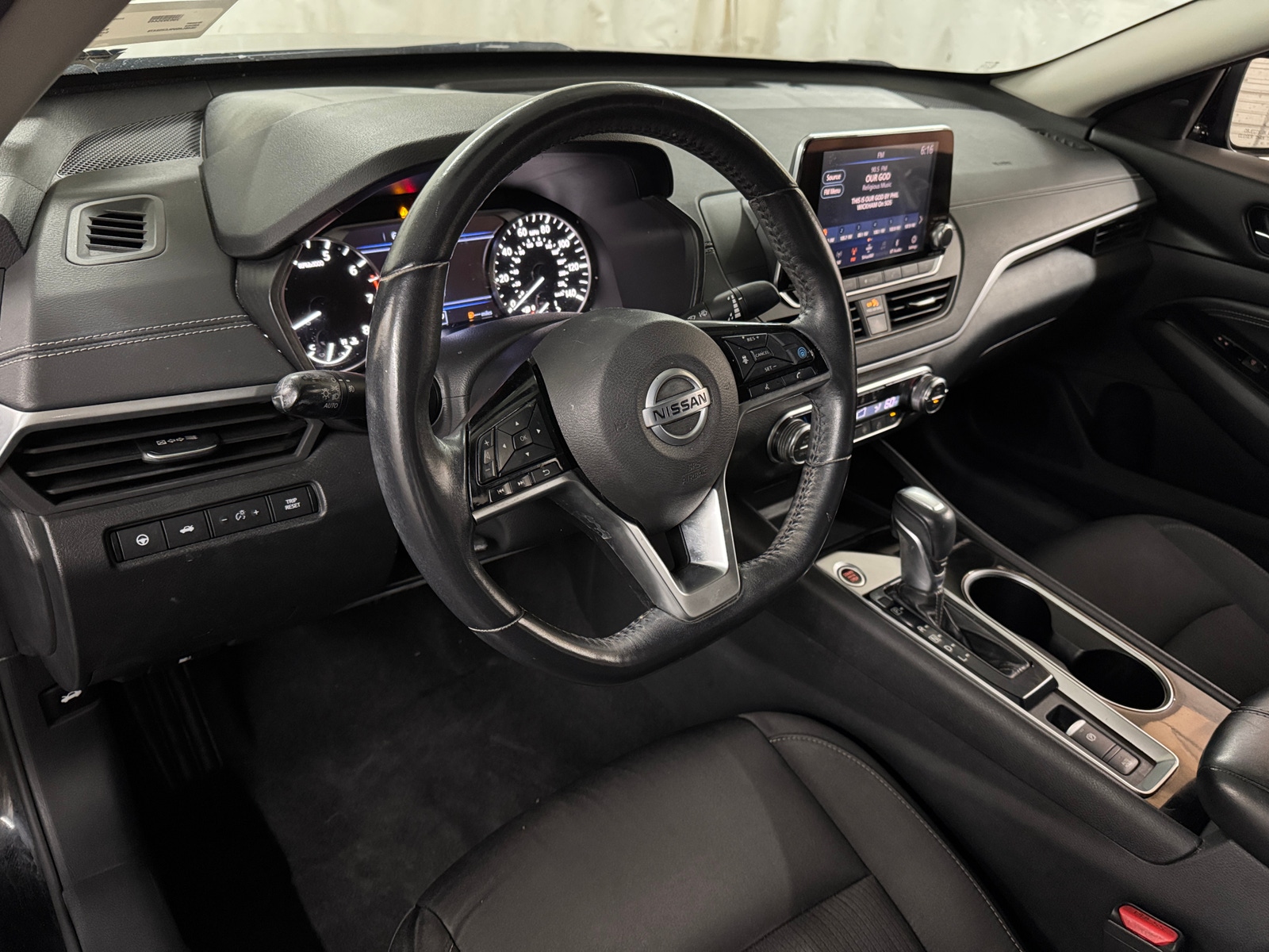 Thumbnail: 2020 Nissan Altima - 3