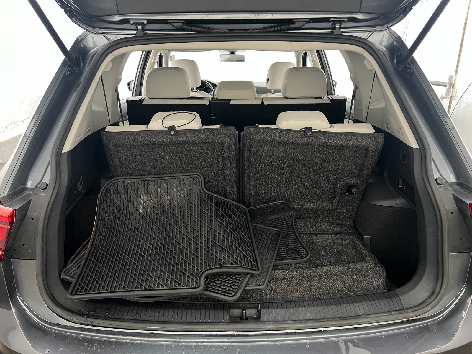 Thumbnail: 2020 Volkswagen Tiguan - 6